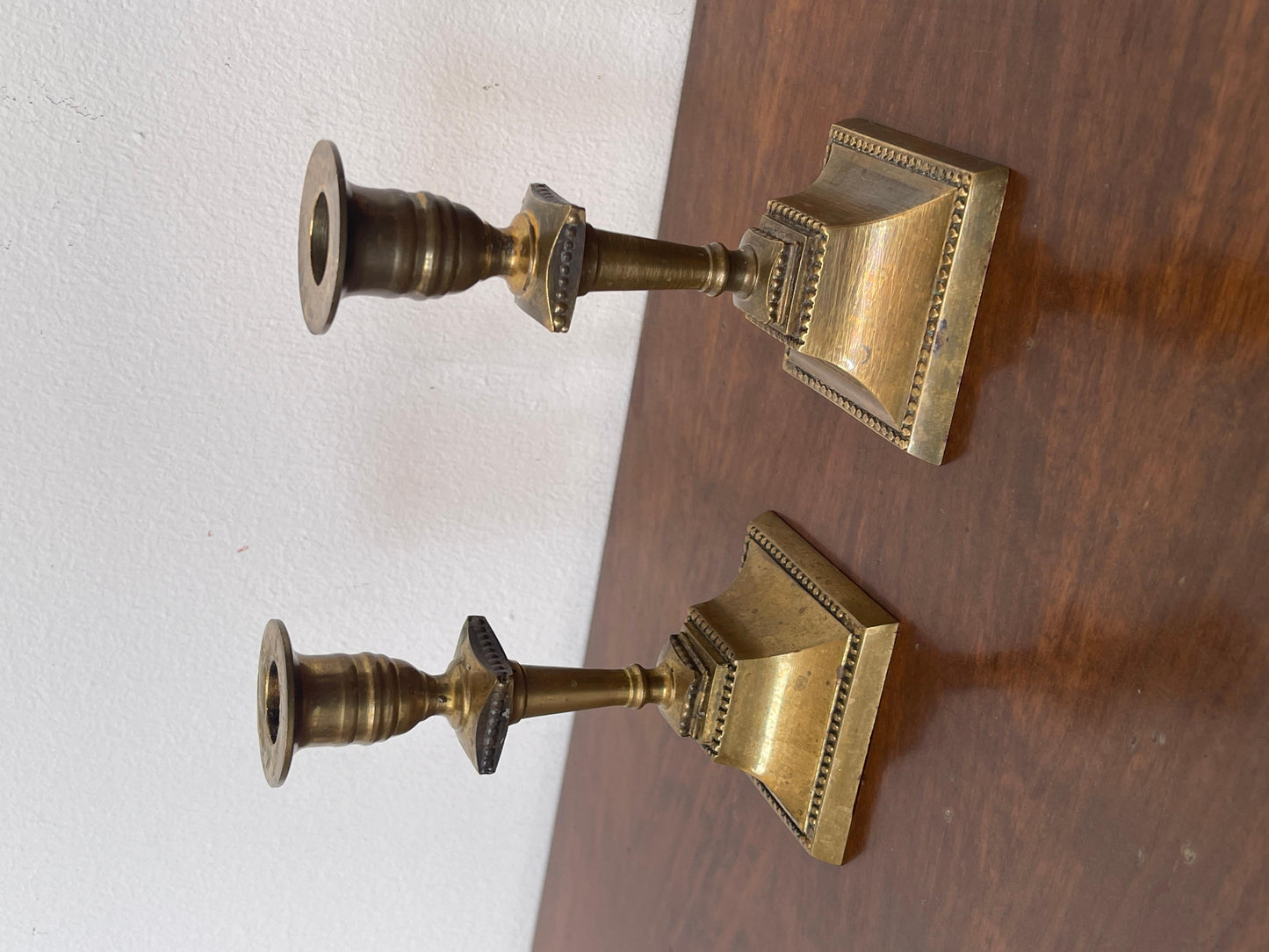 Coppia di candelieri quadrati in bronzo secolo XIX Italian