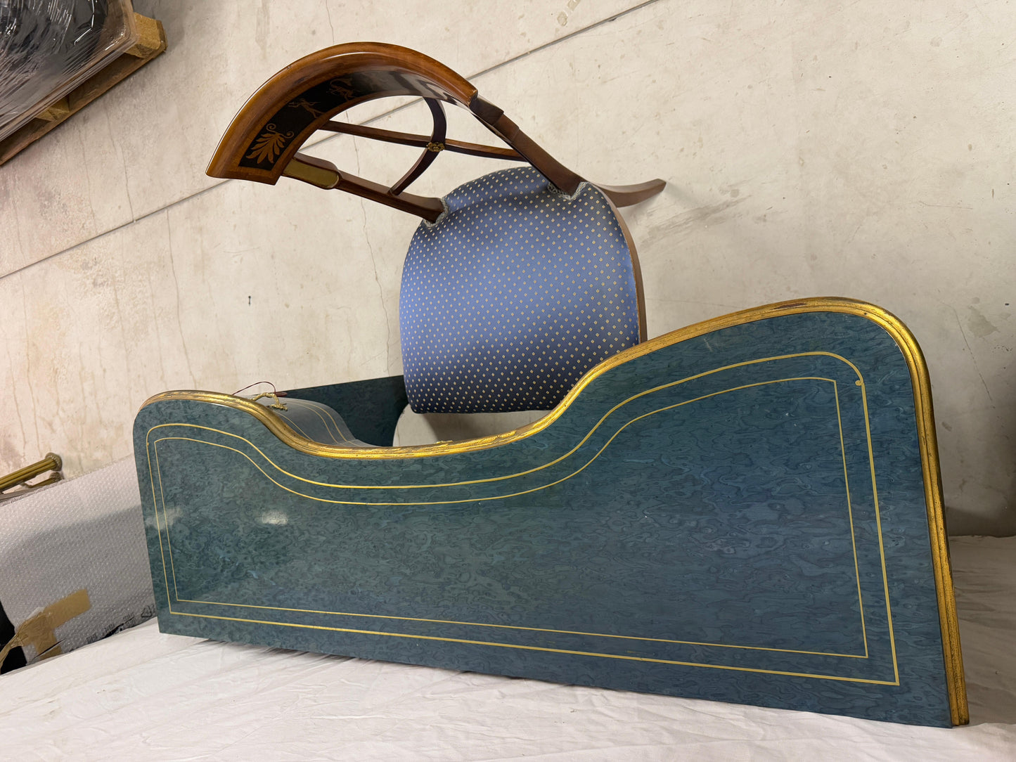 Console, scrivania con sedia in classico stile italiano anni '90