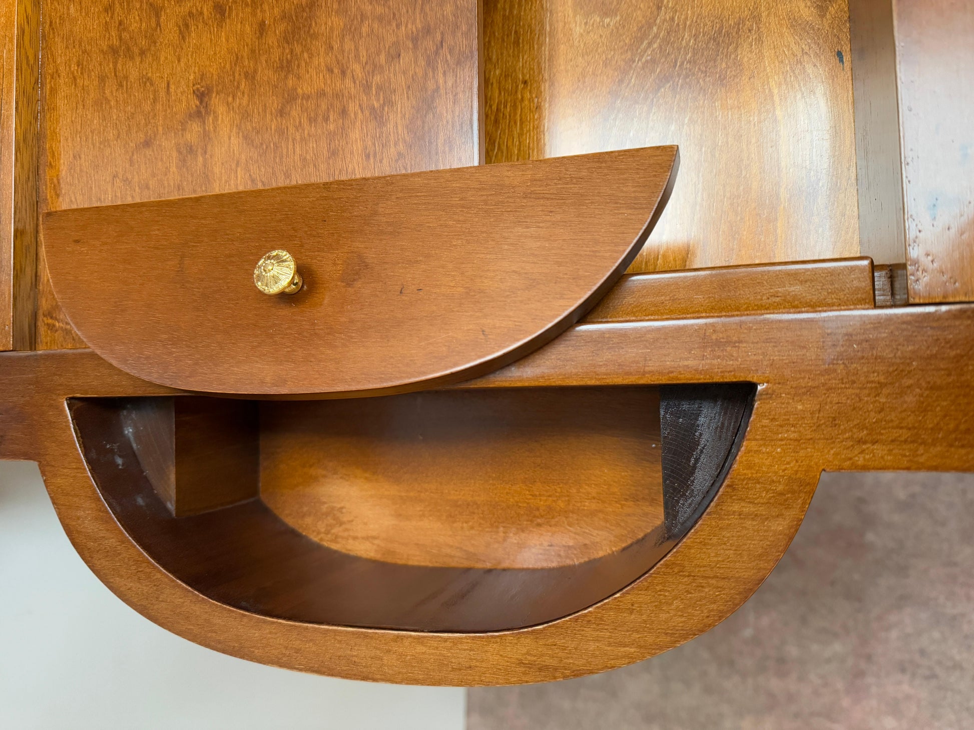 Tavolino intarsiato italiano vintage anni '90