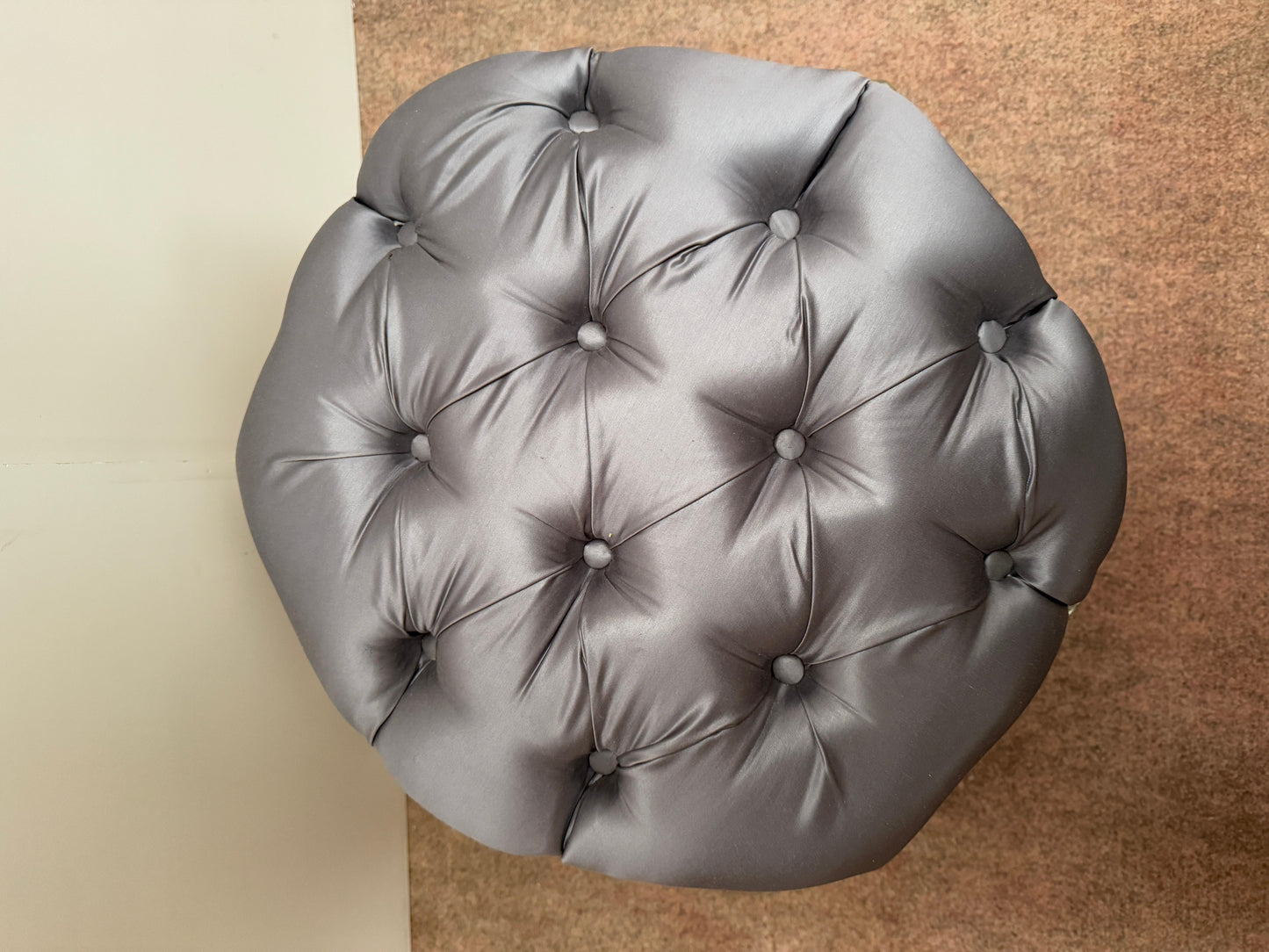 Pouf di lusso in legno intagliato argentato italian XX secolo