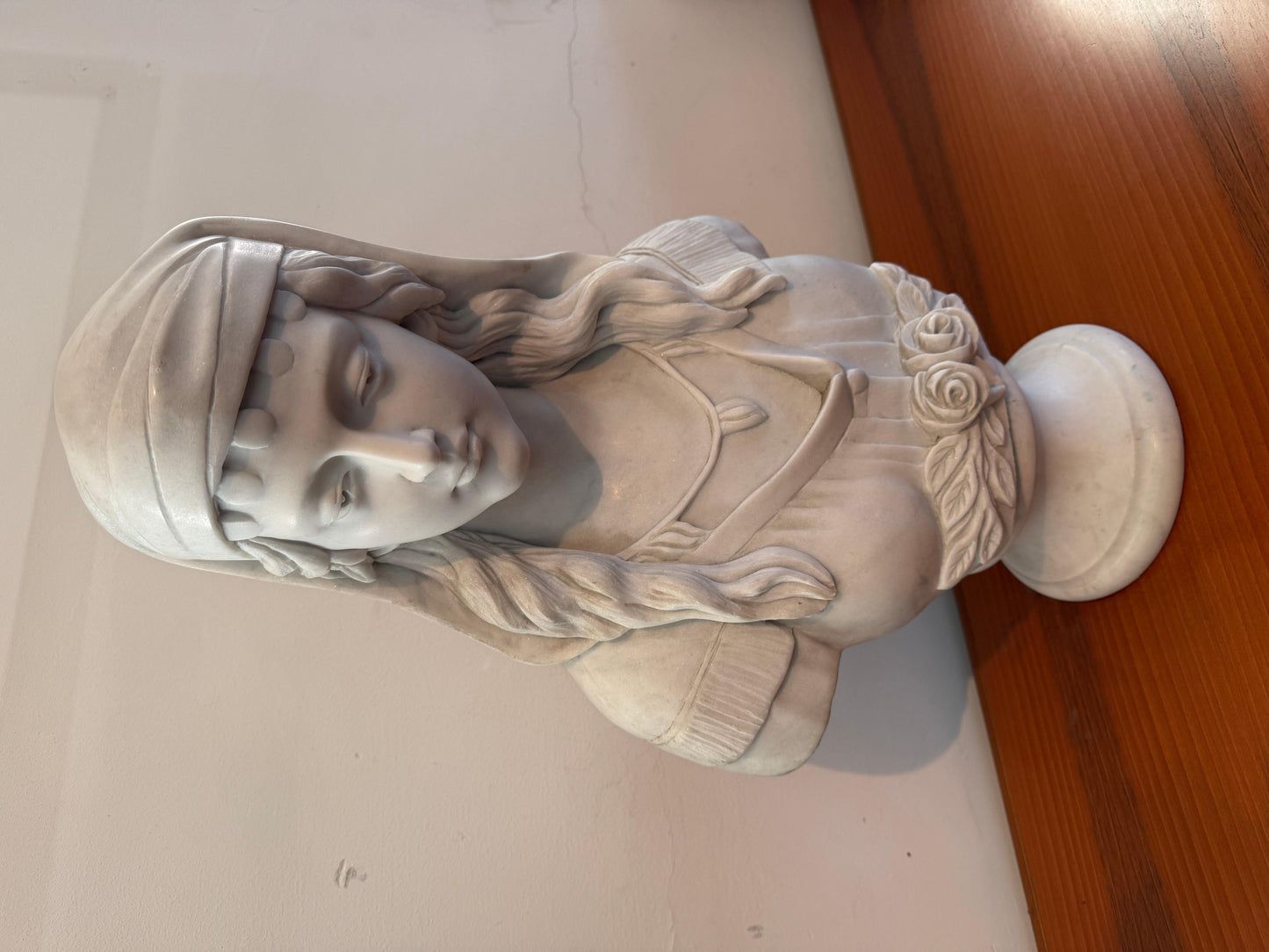 Busto in marmo deluxe raffigurante una dama XX secolo