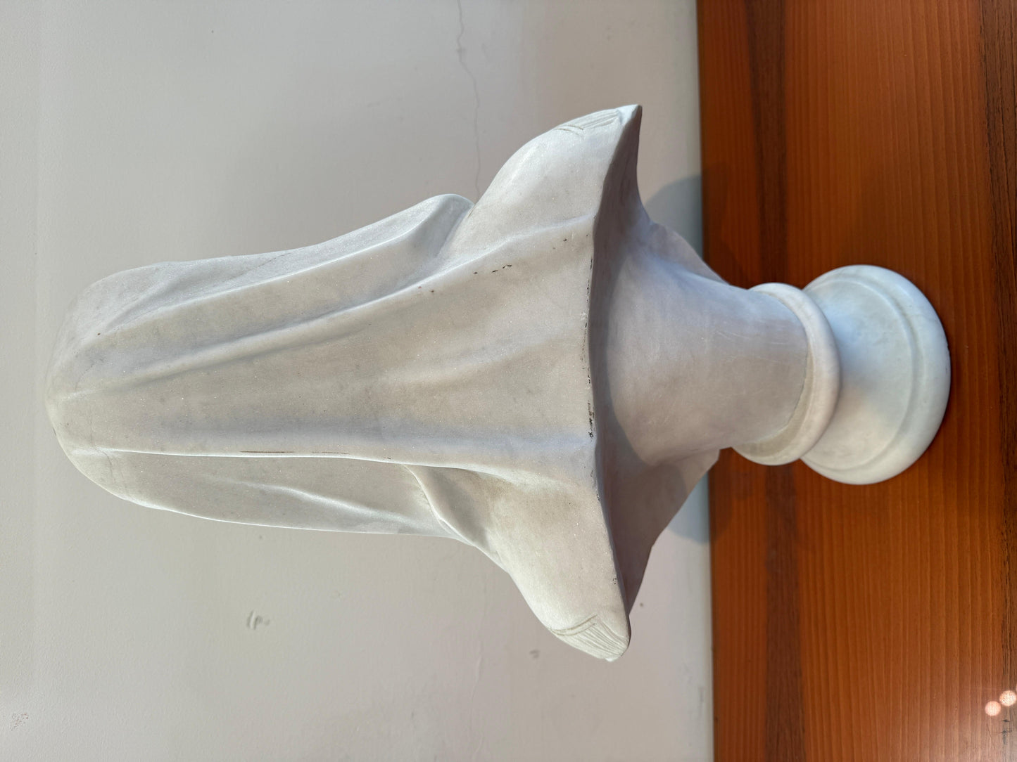 Busto in marmo deluxe raffigurante una dama XX secolo