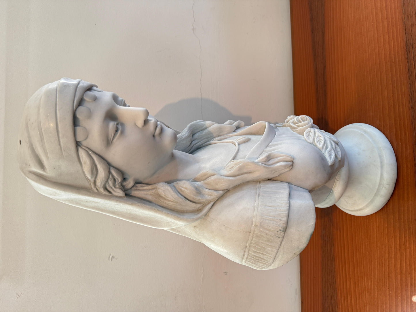 Busto in marmo deluxe raffigurante una dama XX secolo