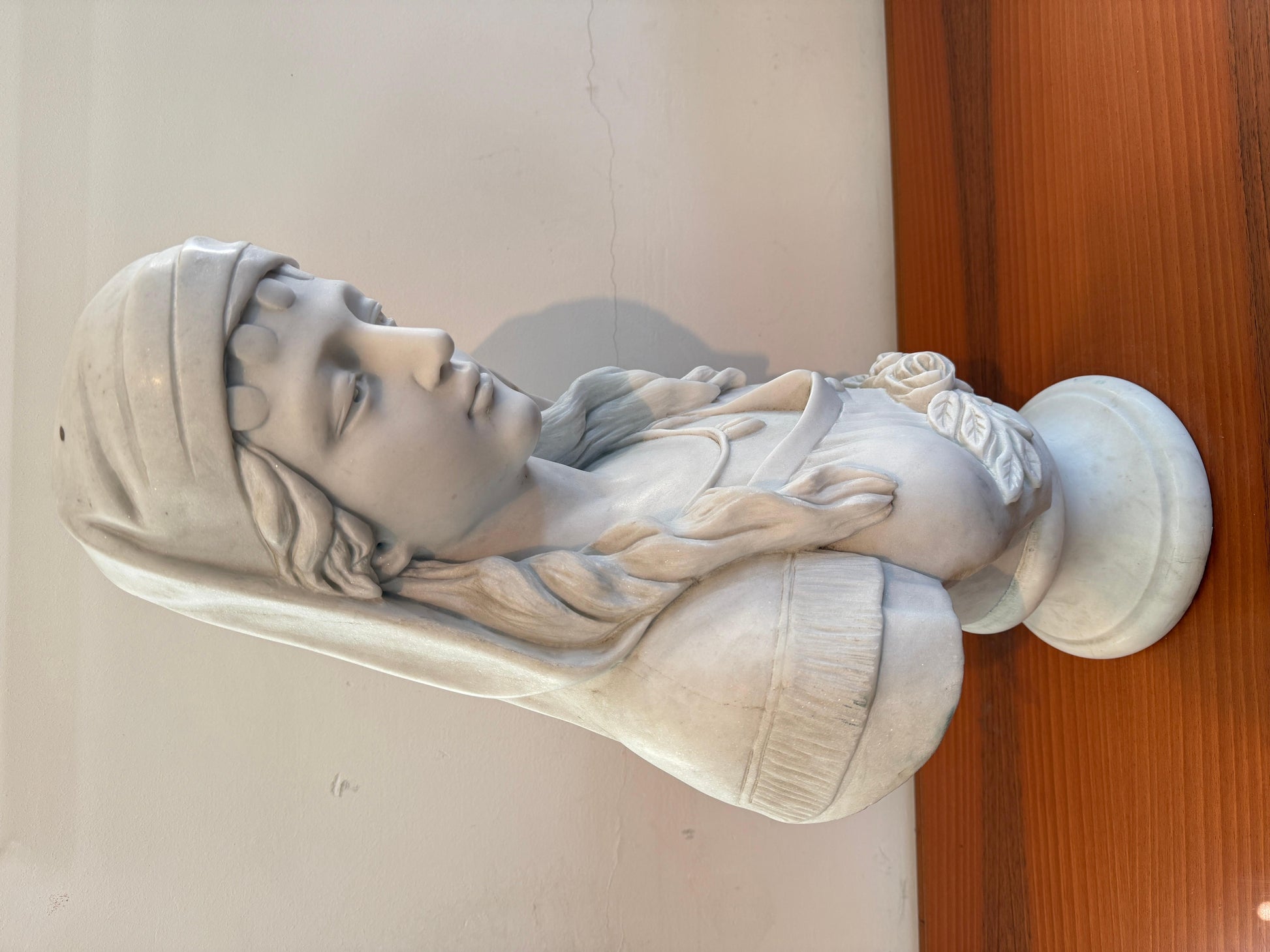 Busto in marmo deluxe raffigurante una dama XX secolo