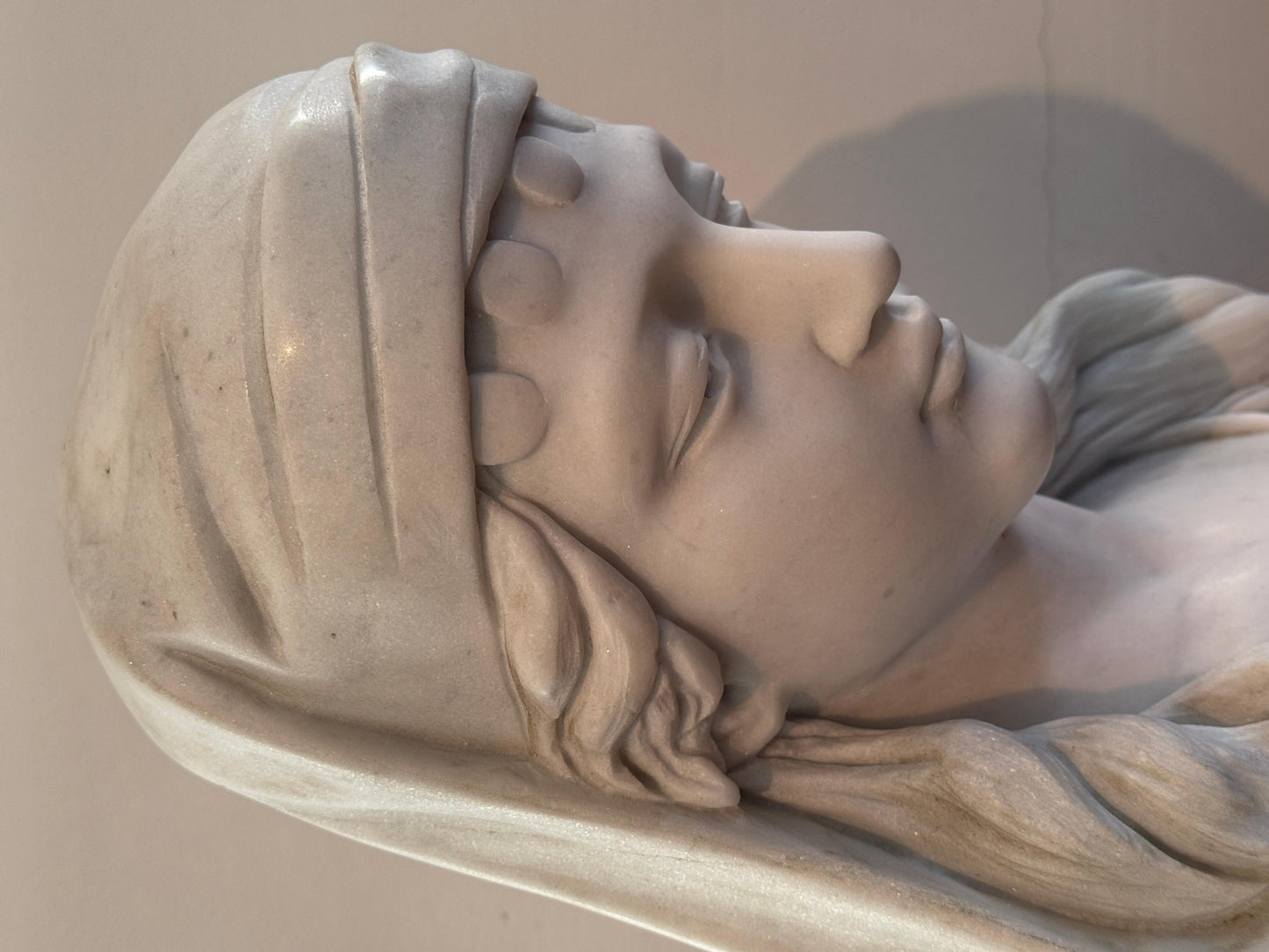 Busto in marmo deluxe raffigurante una dama XX secolo