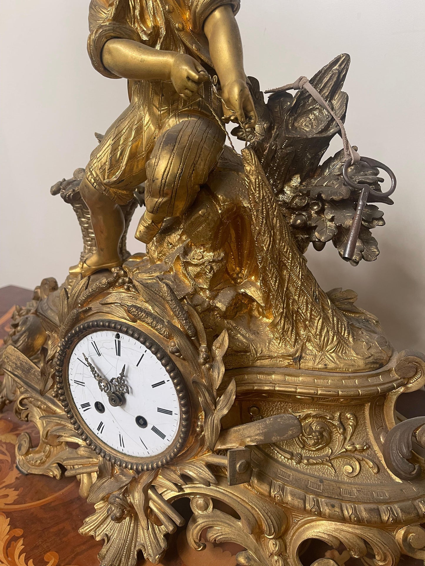 Capolavoro Orologio da appoggio in bronzo dorato XIX