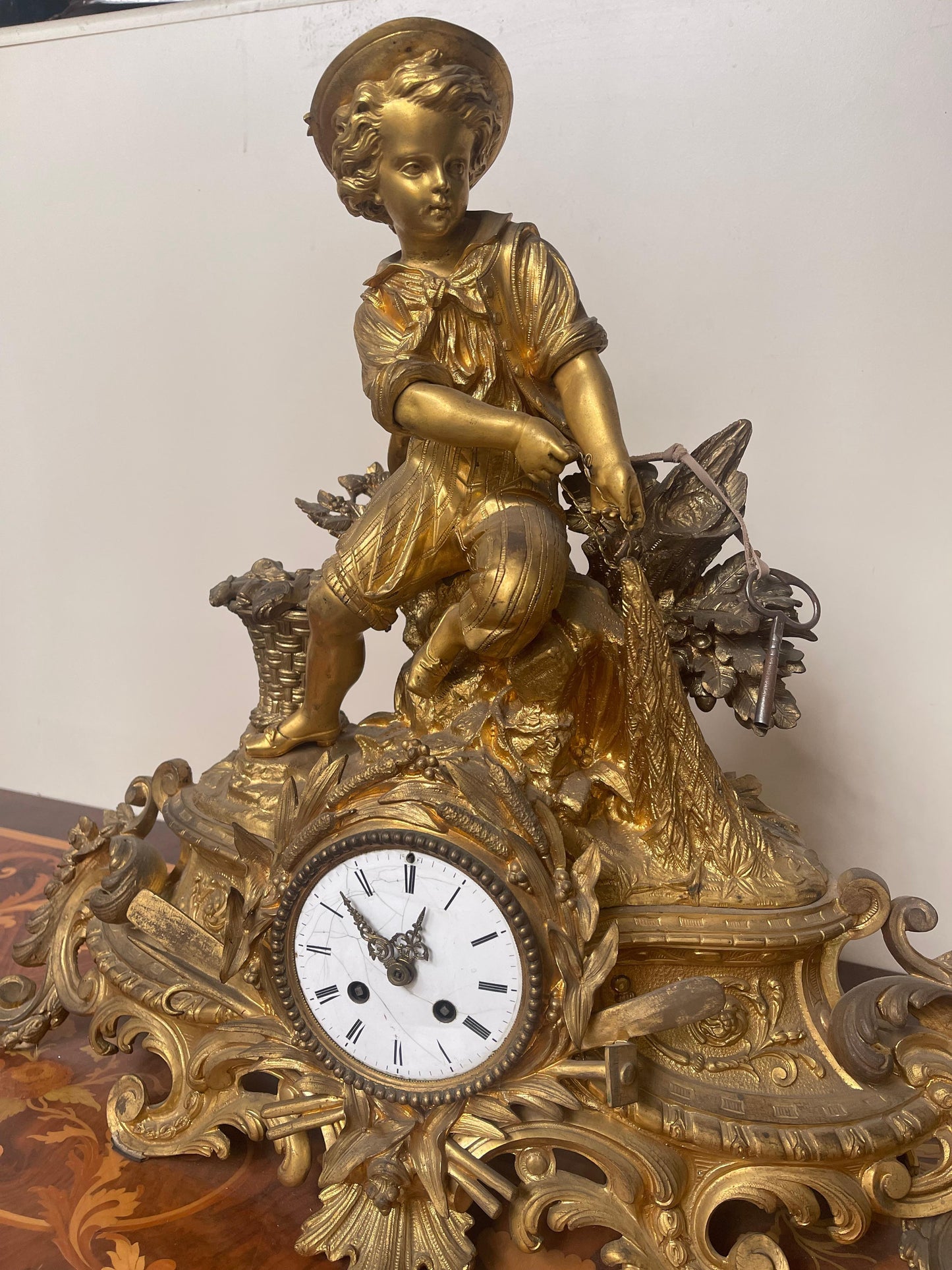 Capolavoro Orologio da appoggio in bronzo dorato XIX