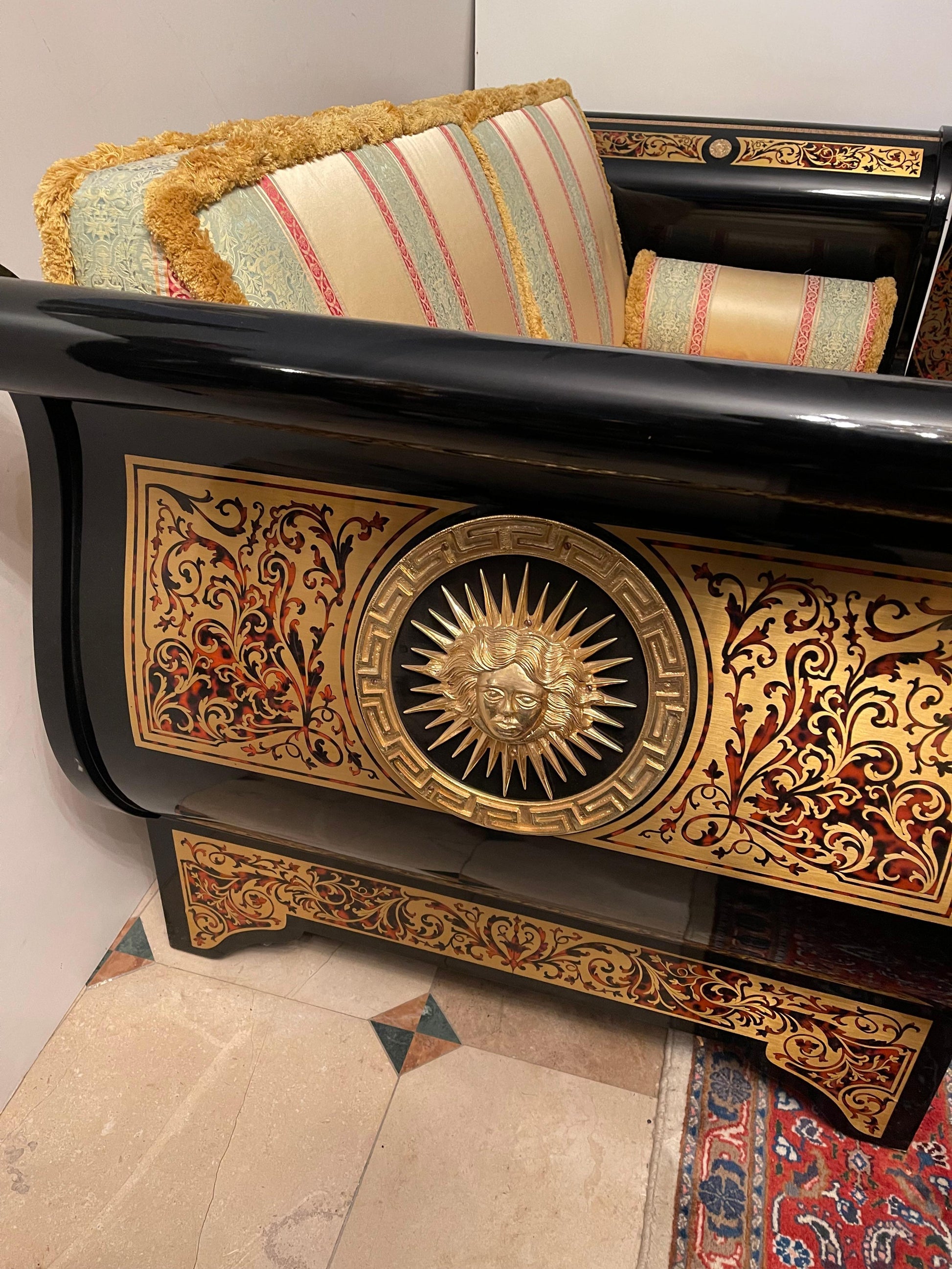 Divano versailles con intarsio di ottone stile Charles boulle