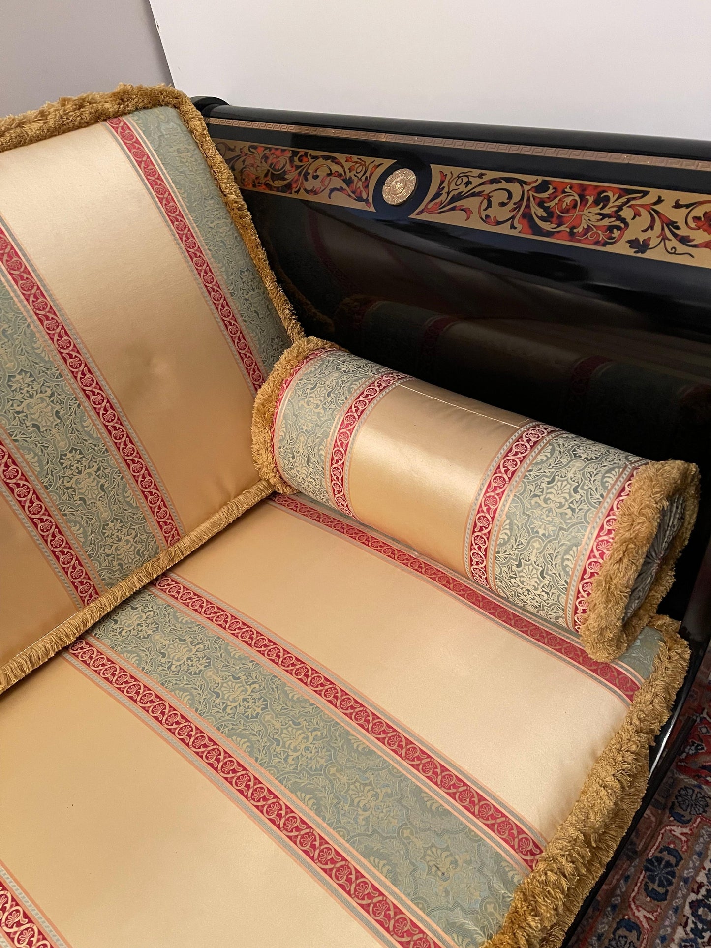 Divano versailles con intarsio di ottone stile Charles boulle