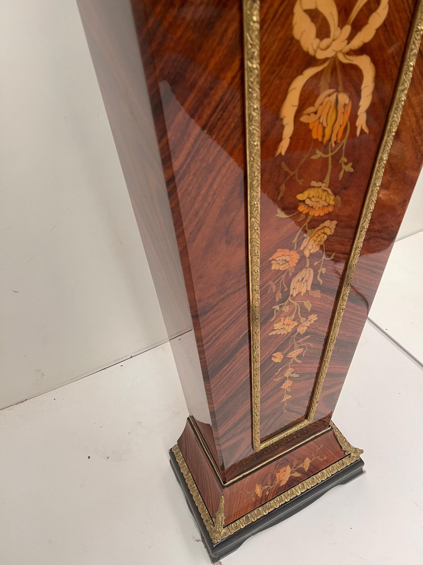 Orologio francese con colonna in palissandro ottone anni '80