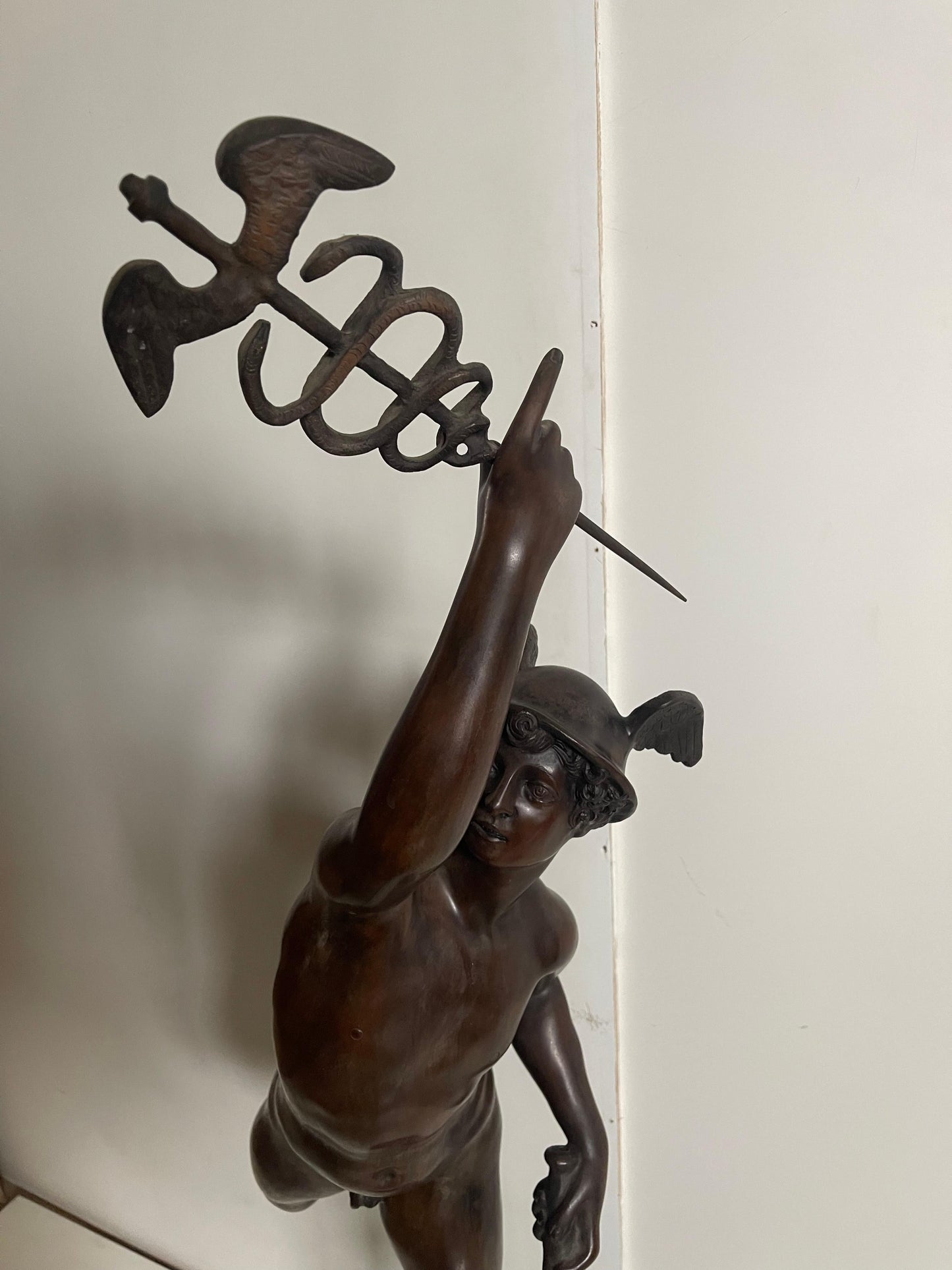 Statua in bronzo mercurio alato