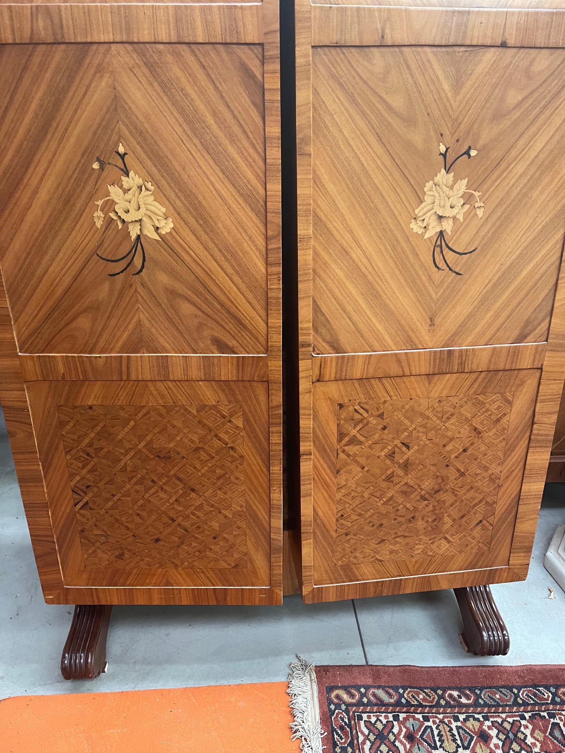 Royal Organizer desk in prestigious fruits. Wood Italian origin 1960