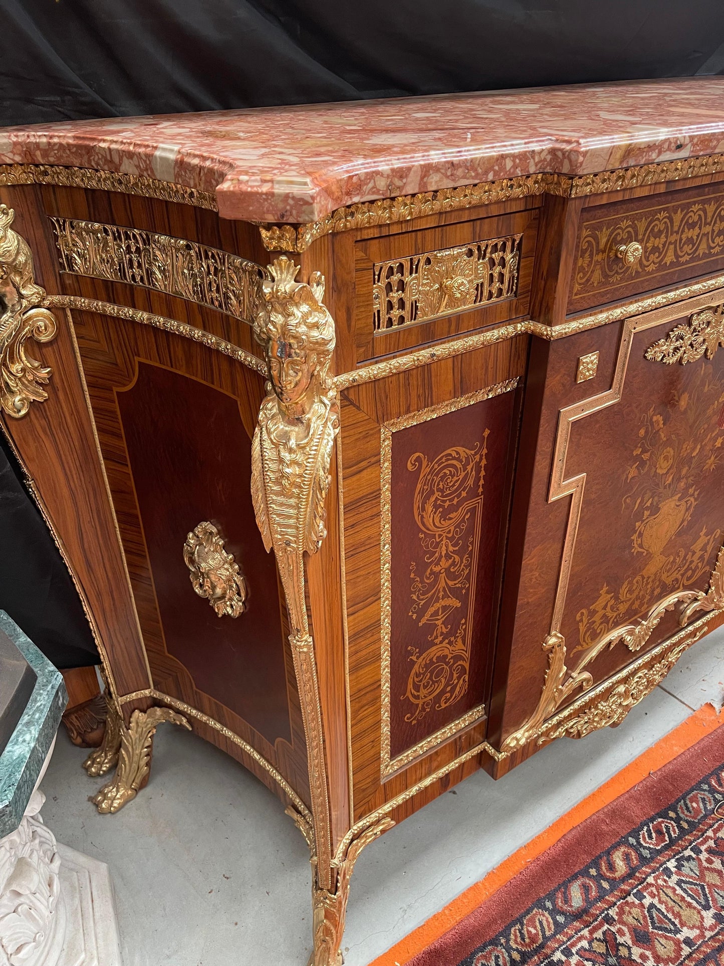 Bellisima Credenza Francese 1970