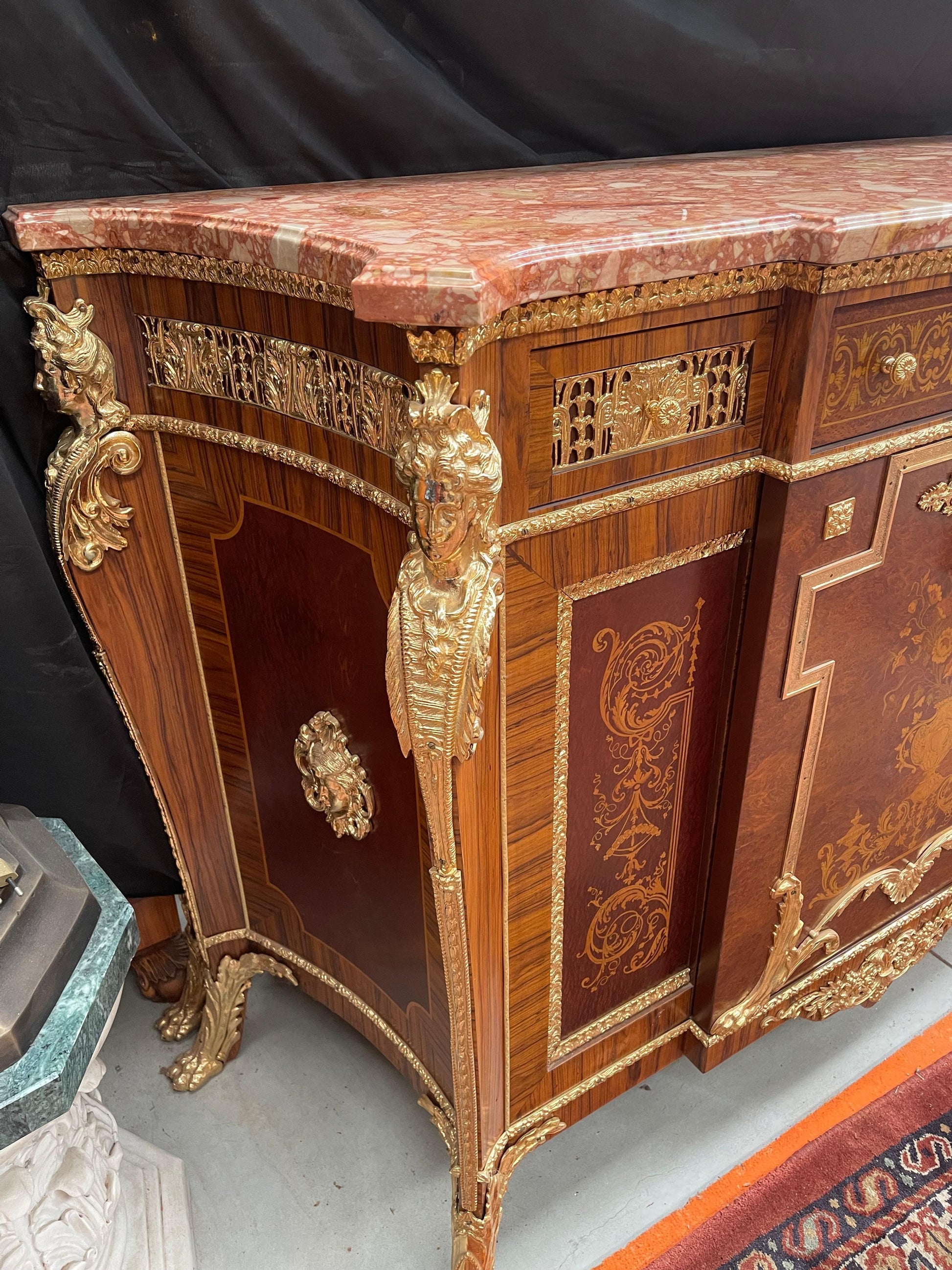 Bellisima Credenza Francese 1970