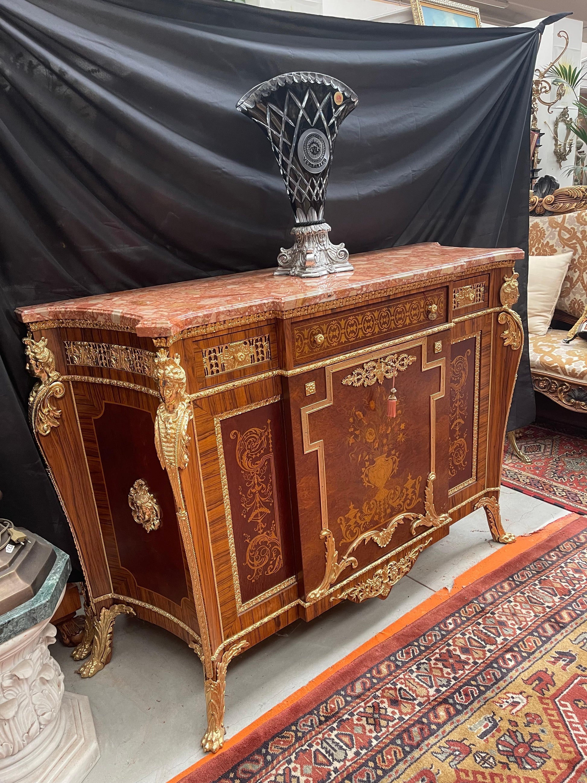 Bellisima Credenza Francese 1970