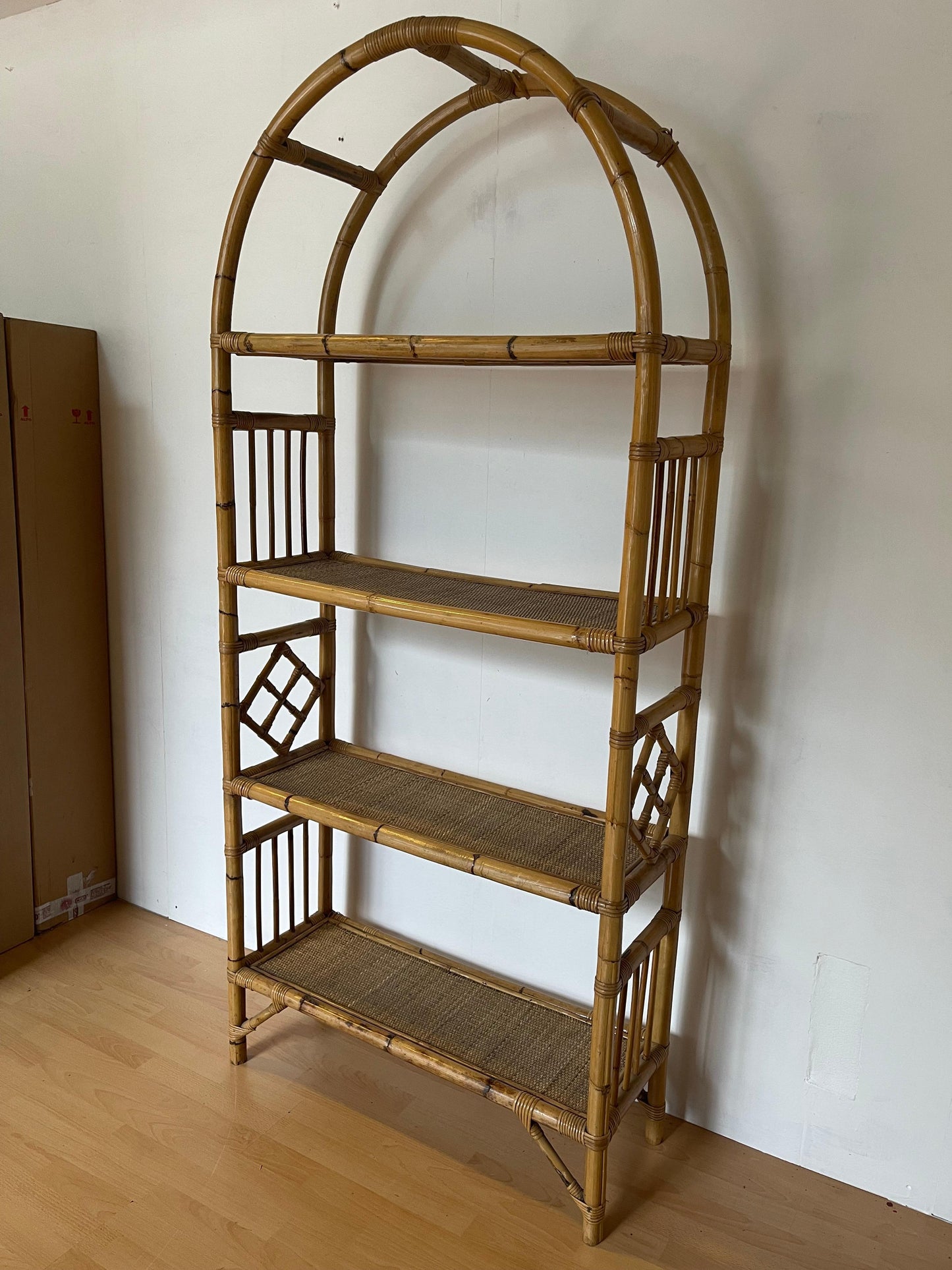 Mensole vintage in bambu e rattan anni 1970