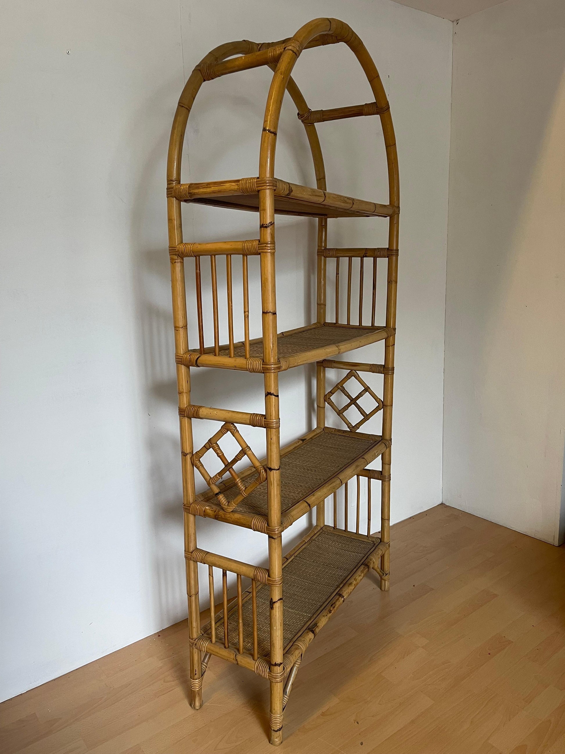 Mensole vintage in bambu e rattan anni 1970