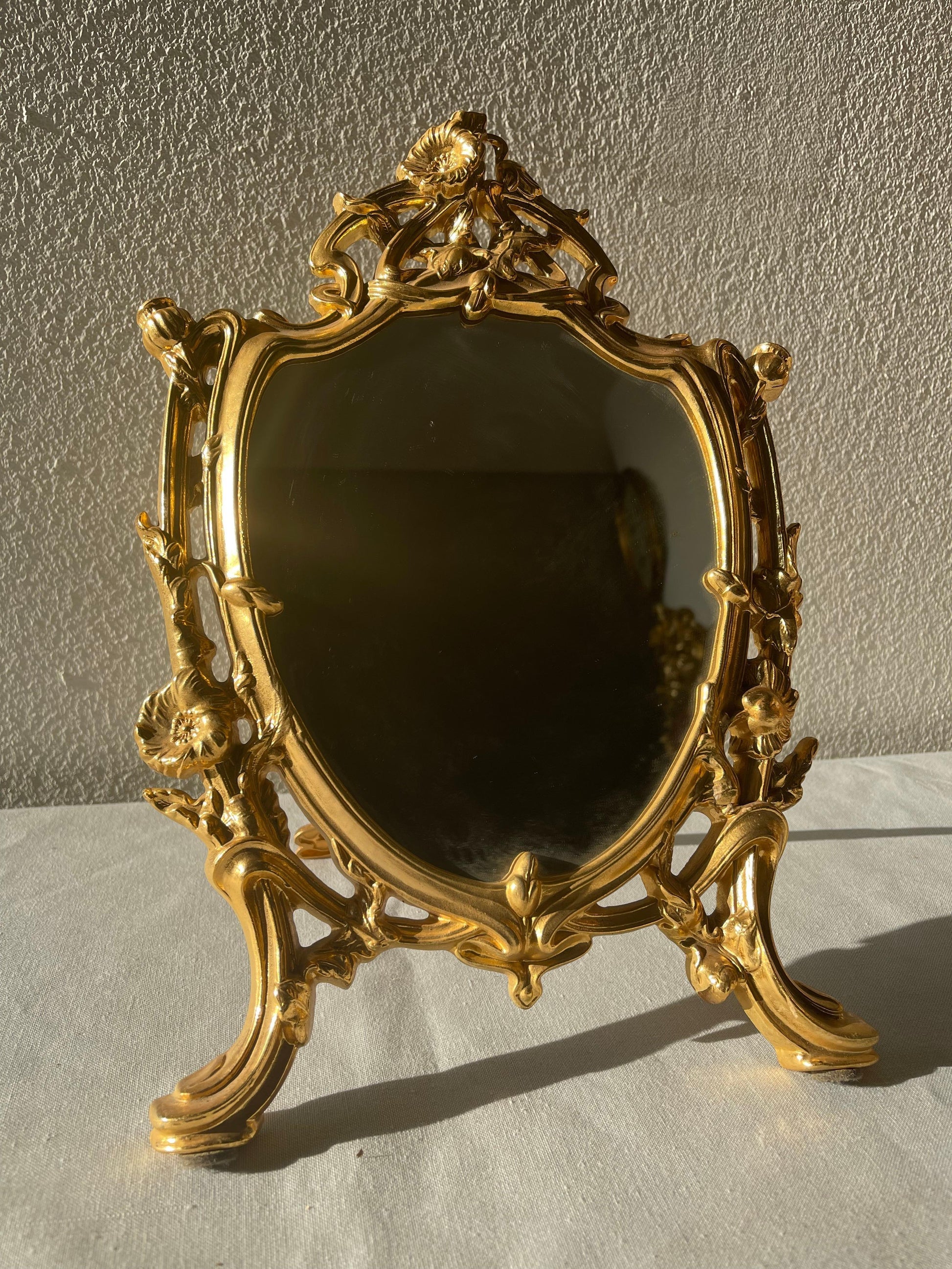 Splendido specchio in bronzo da tavolo italiano stile francese anni '90