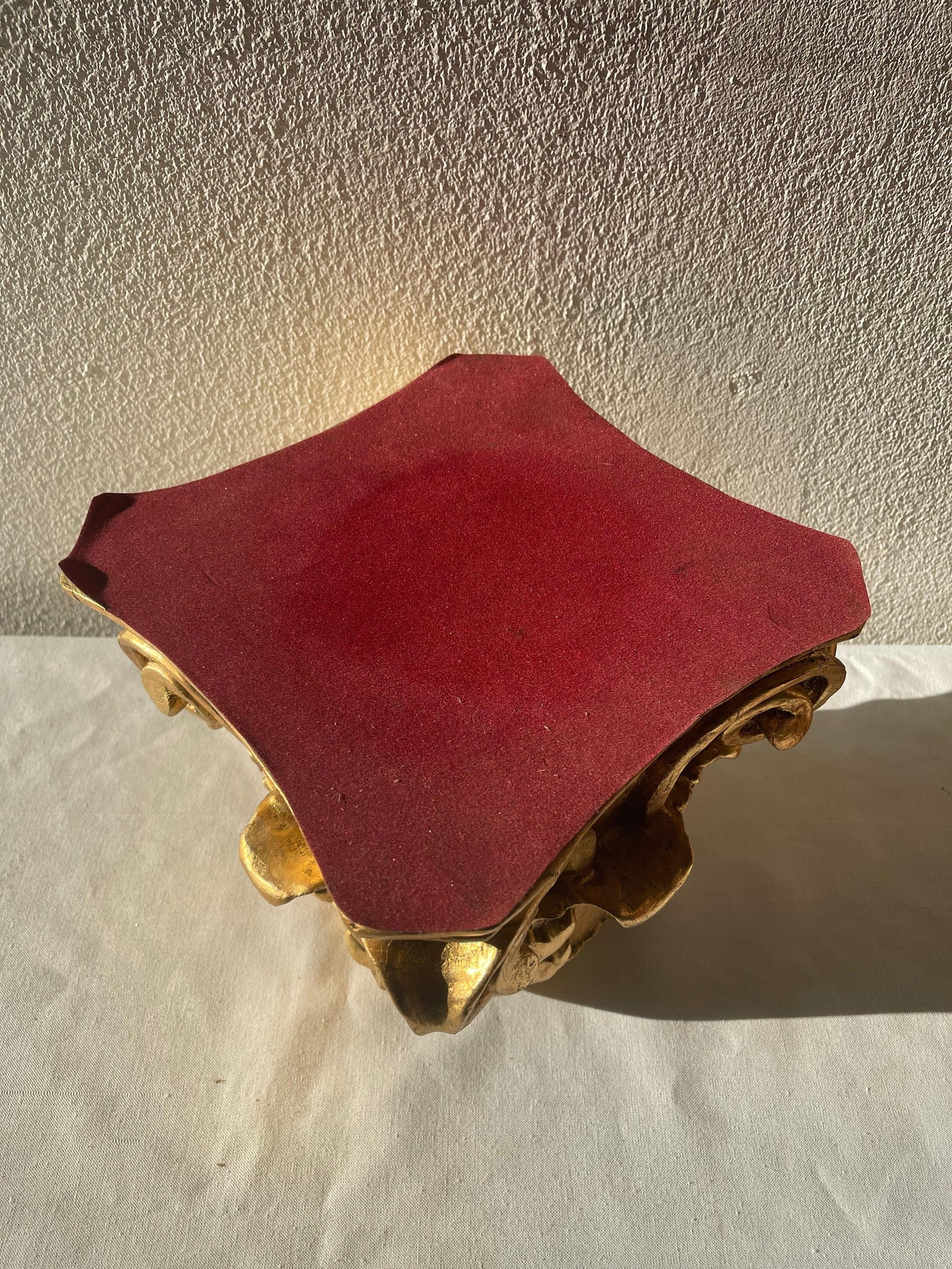 Capitelli in legno intagliato Italiano Secolo metà XX