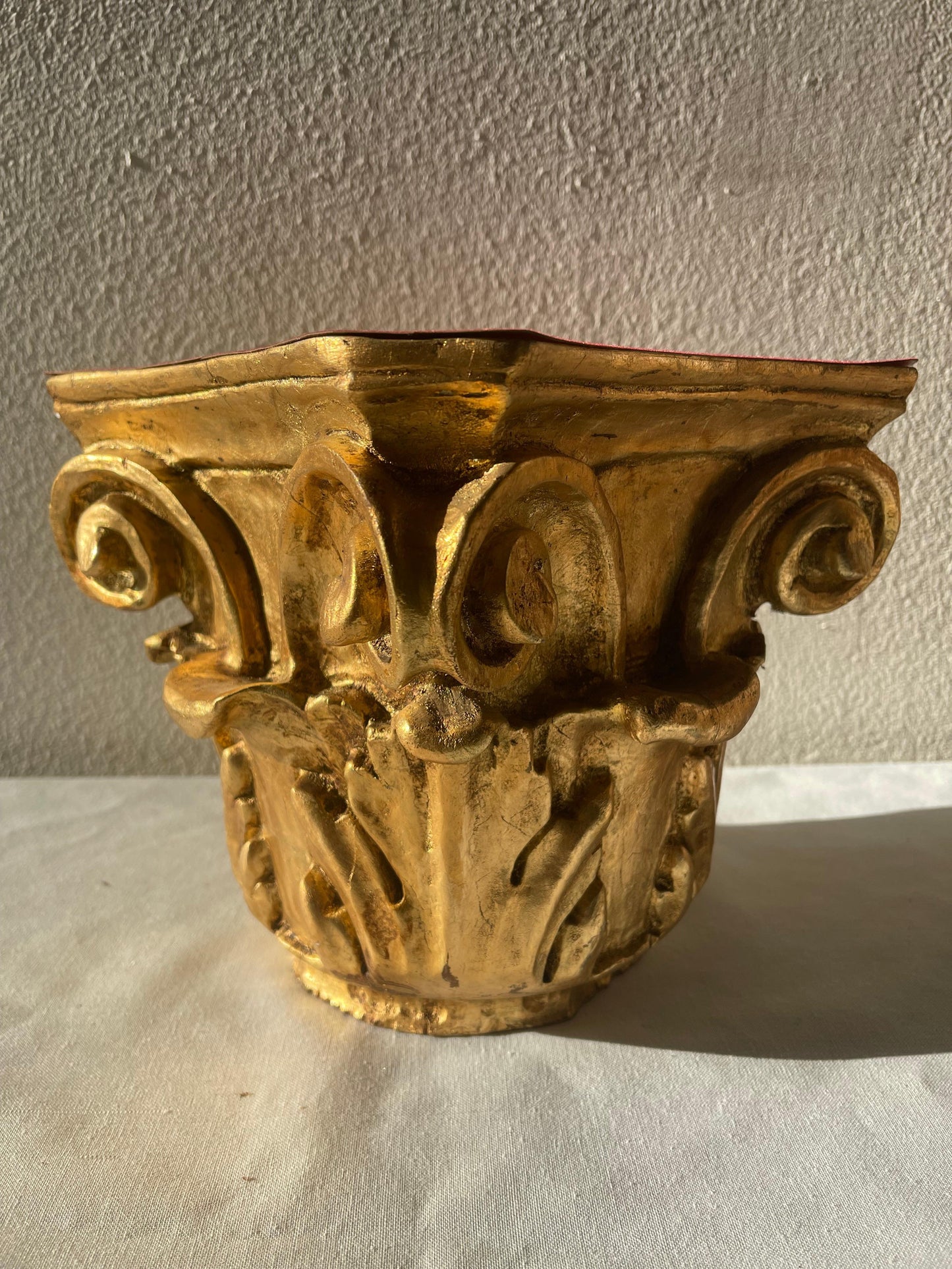 Capitelli in legno intagliato Italiano Secolo metà XX