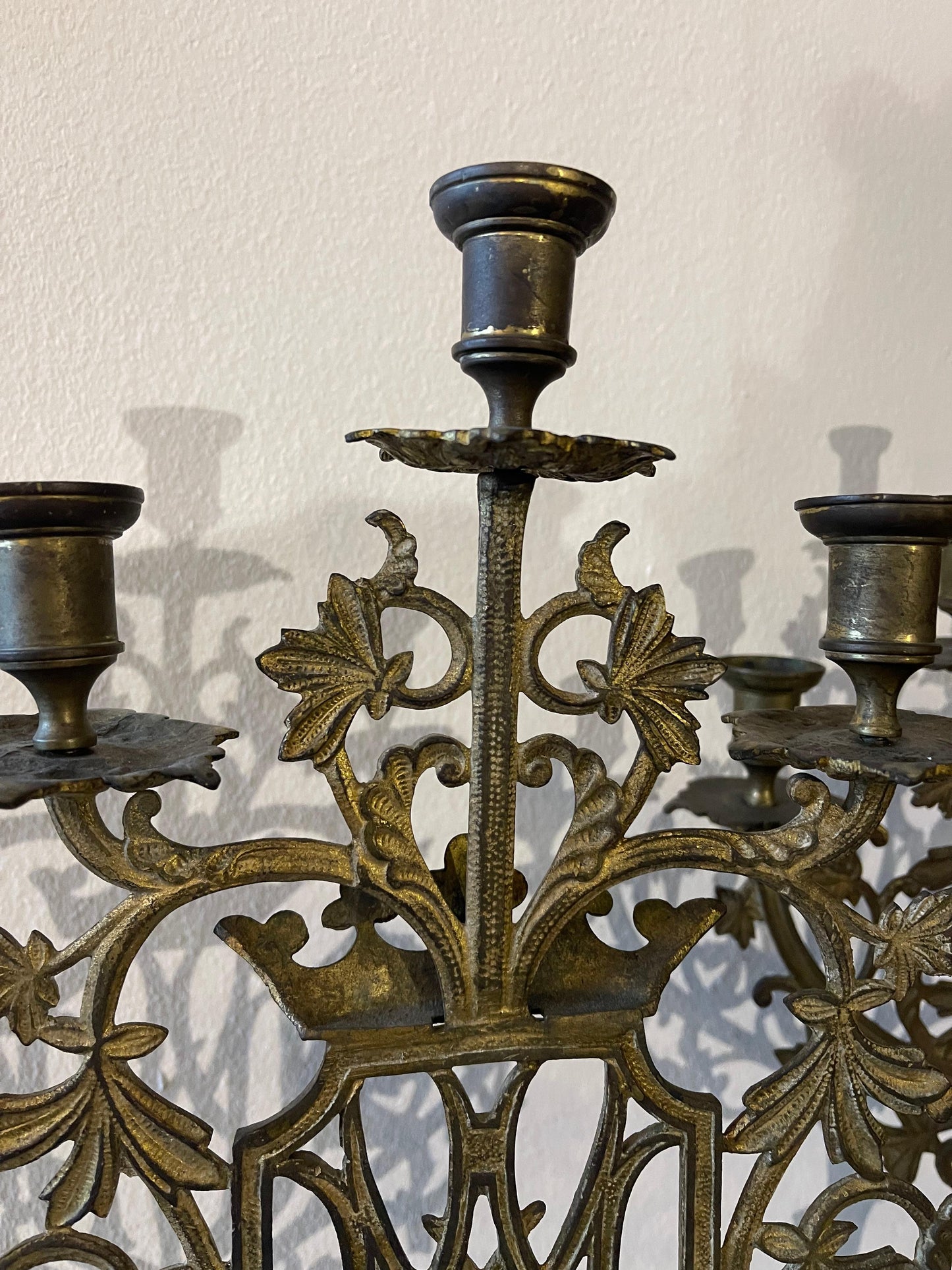 Coppia di Candelabro francese del XIX secolo in stile gotico a 5 luci