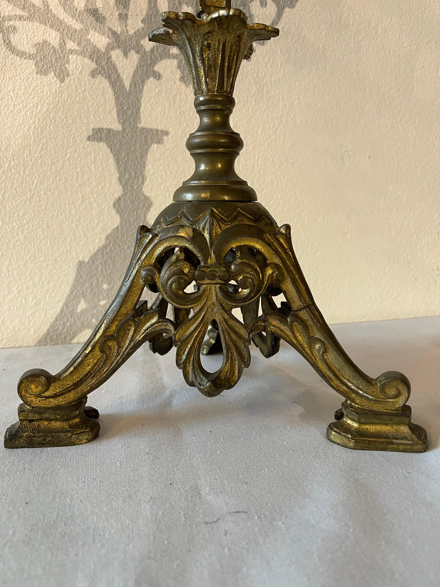 Coppia di Candelabro francese del XIX secolo in stile gotico a 5 luci