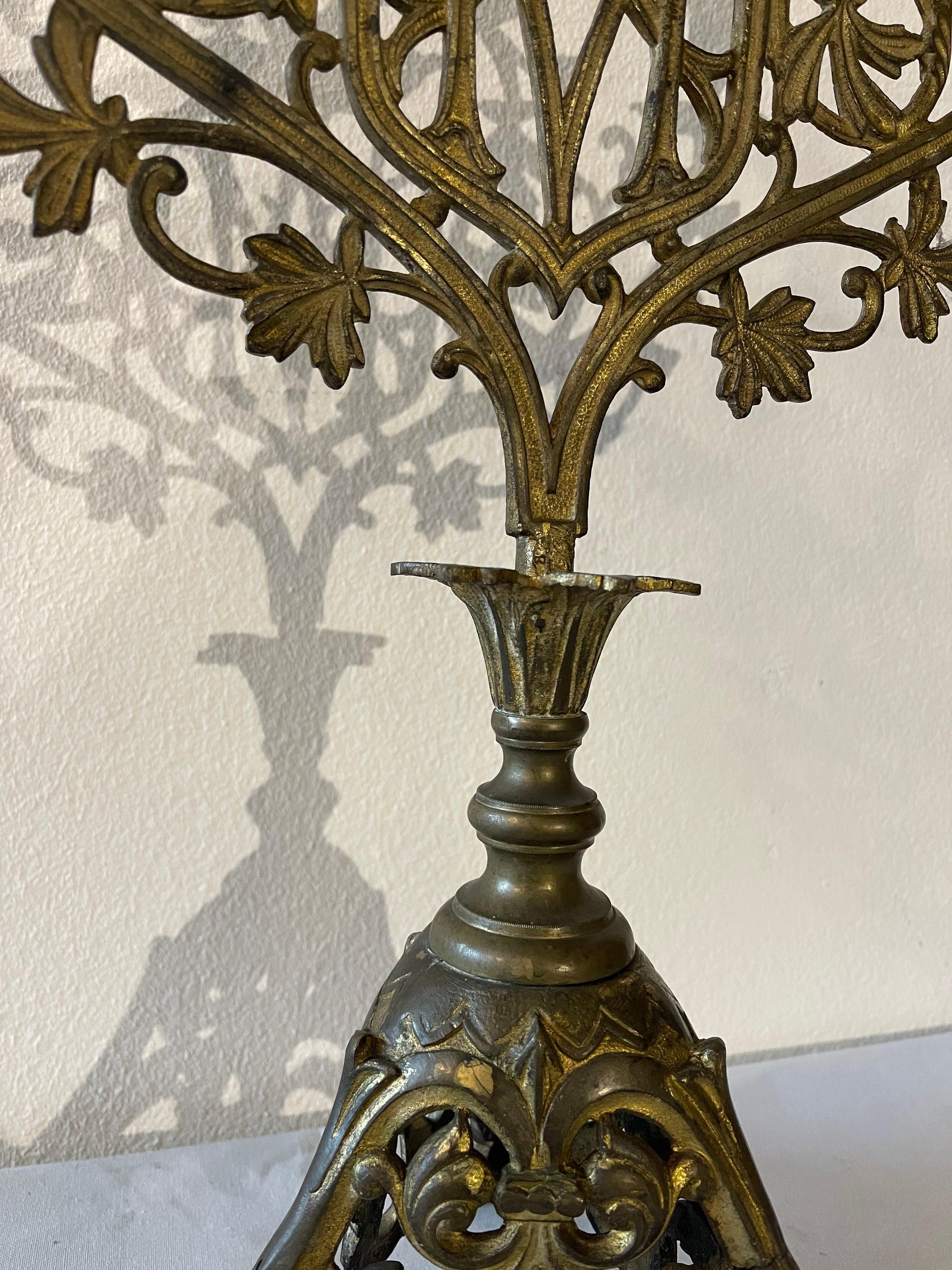 Coppia di Candelabro francese del XIX secolo in stile gotico a 5 luci