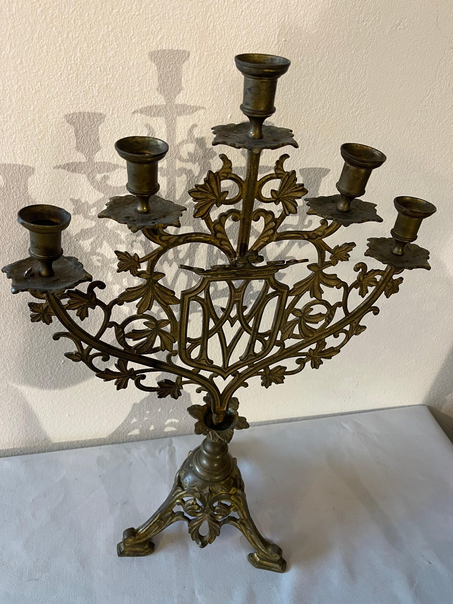 Coppia di Candelabro francese del XIX secolo in stile gotico a 5 luci