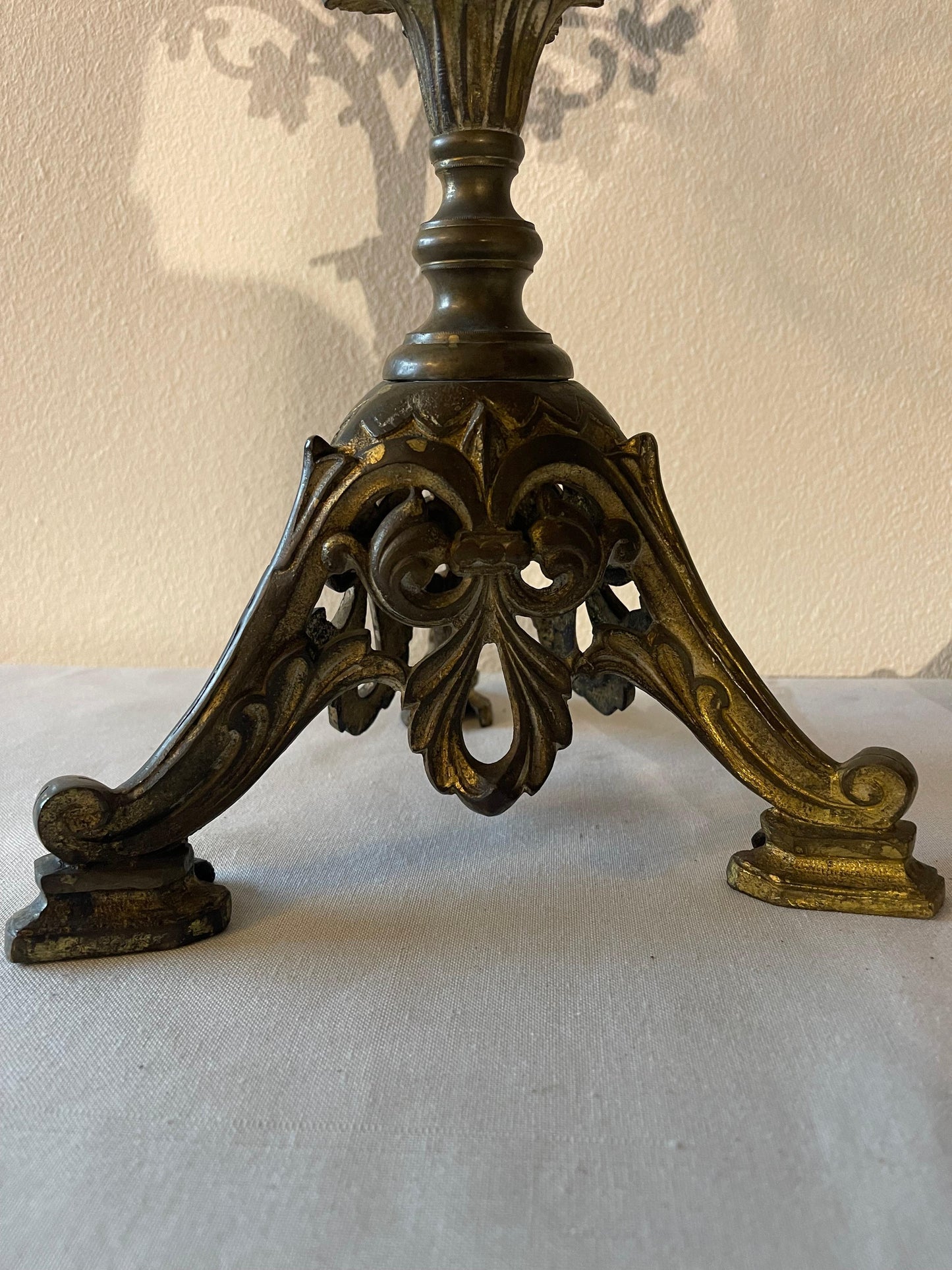 Coppia di Candelabro francese del XIX secolo in stile gotico a 5 luci