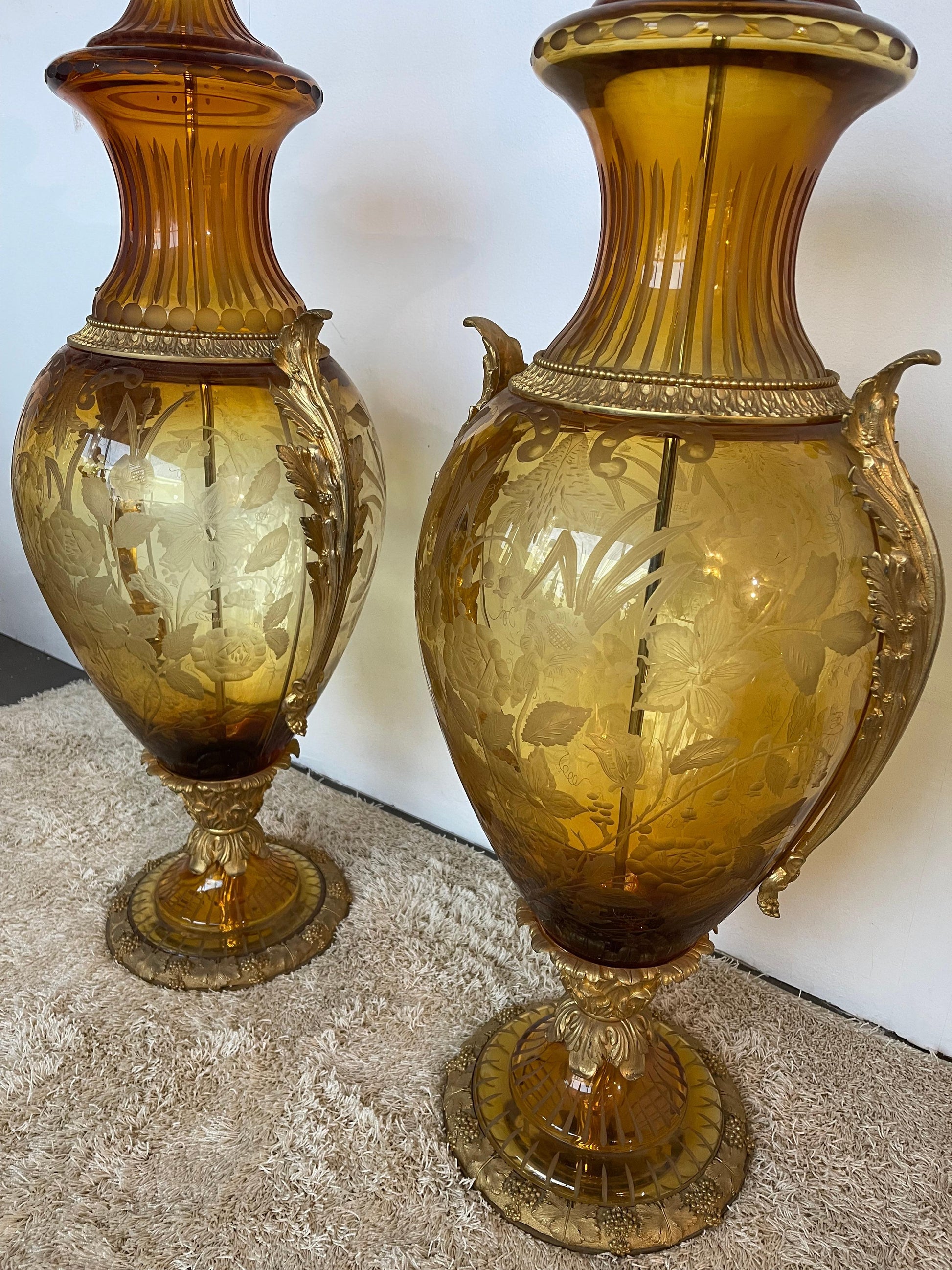 Importante coppia di anfore in bronzo e cristallo di lusso in oro 24klt di DR