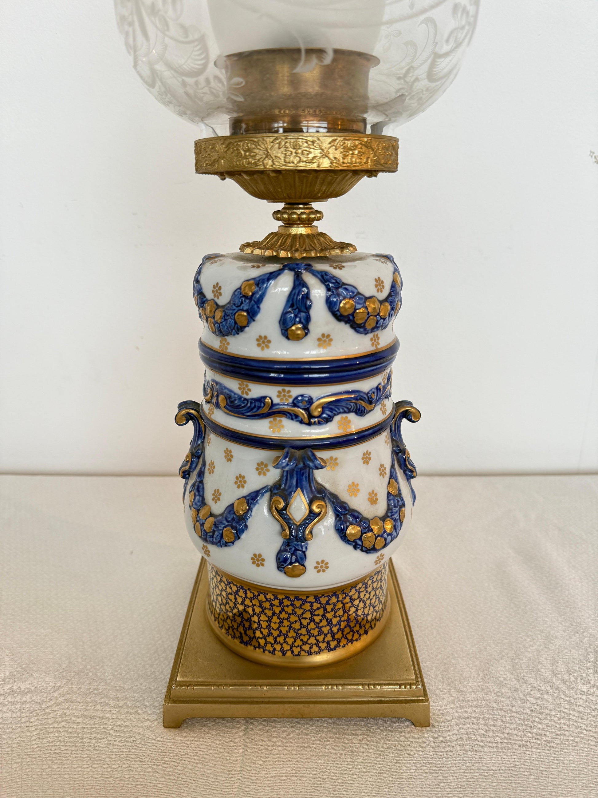 Lampada in porcellana de tavolo sevres france firmata XX secolo