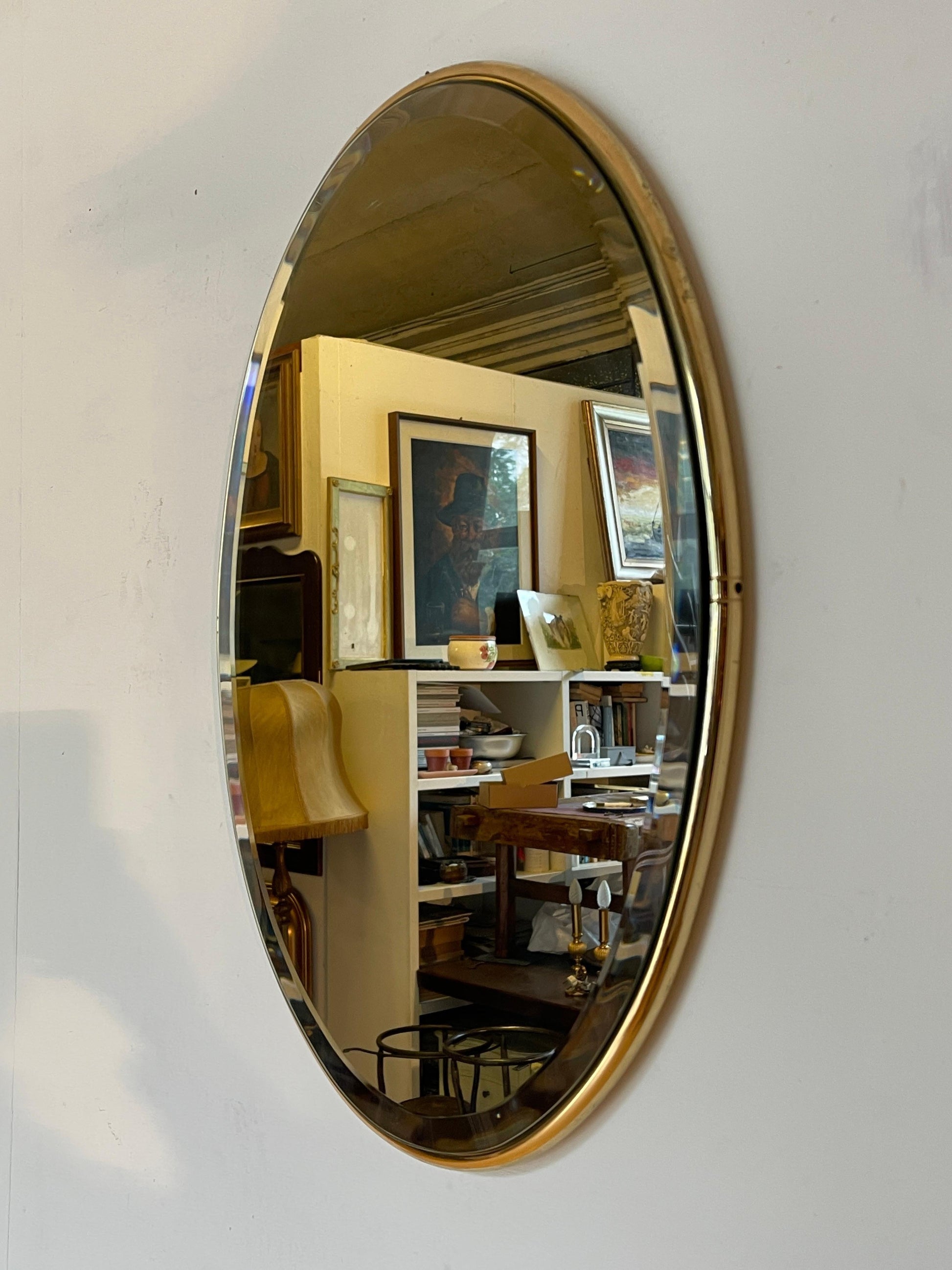 Specchio da parete ovale in ottone senza bordi stile italiano vintage anni '90