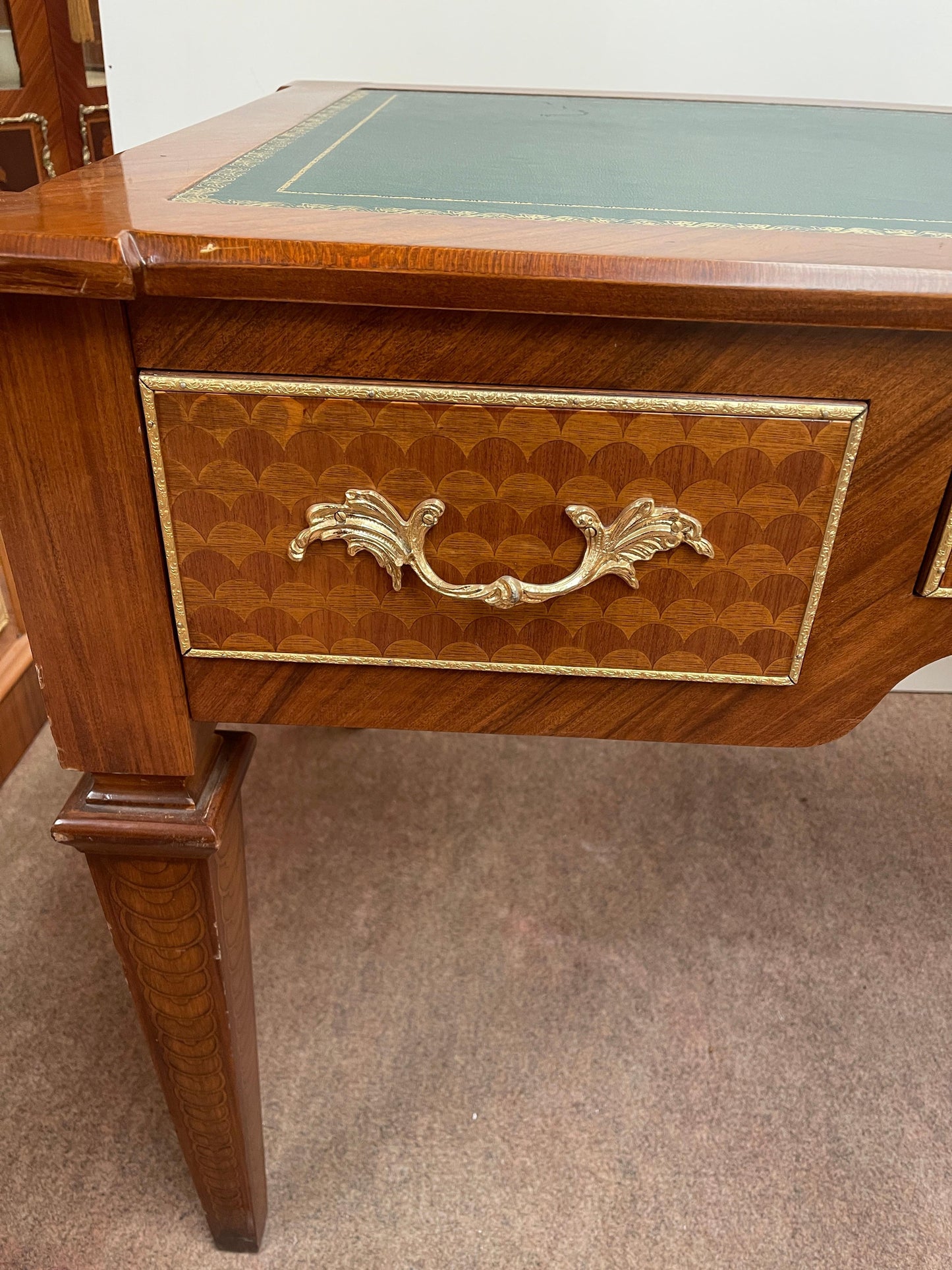 Scrivania da Studio Classica stile italiano in Legno Intarsiato e Pelle anni '80