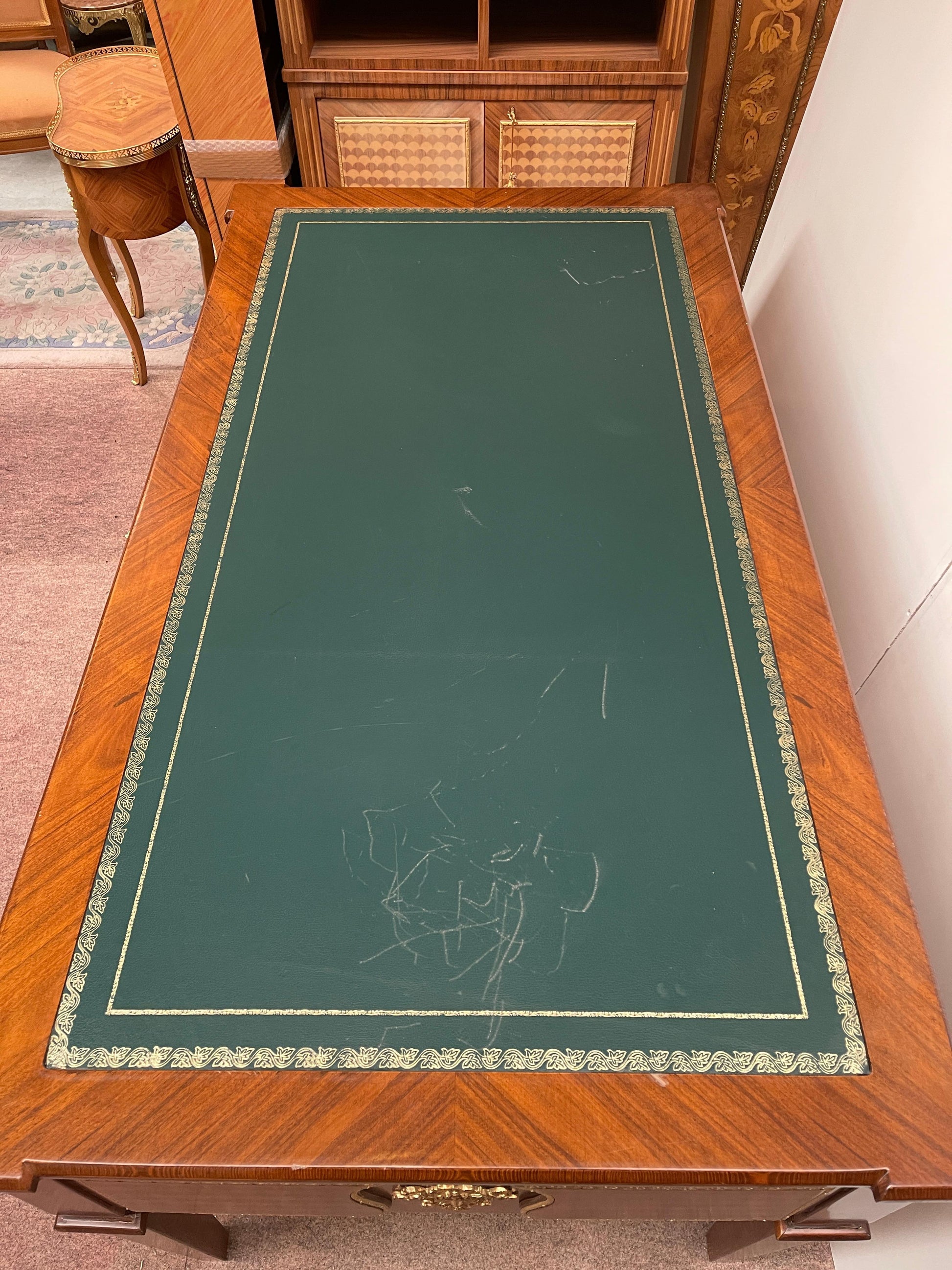 Scrivania da Studio Classica stile italiano in Legno Intarsiato e Pelle anni '80