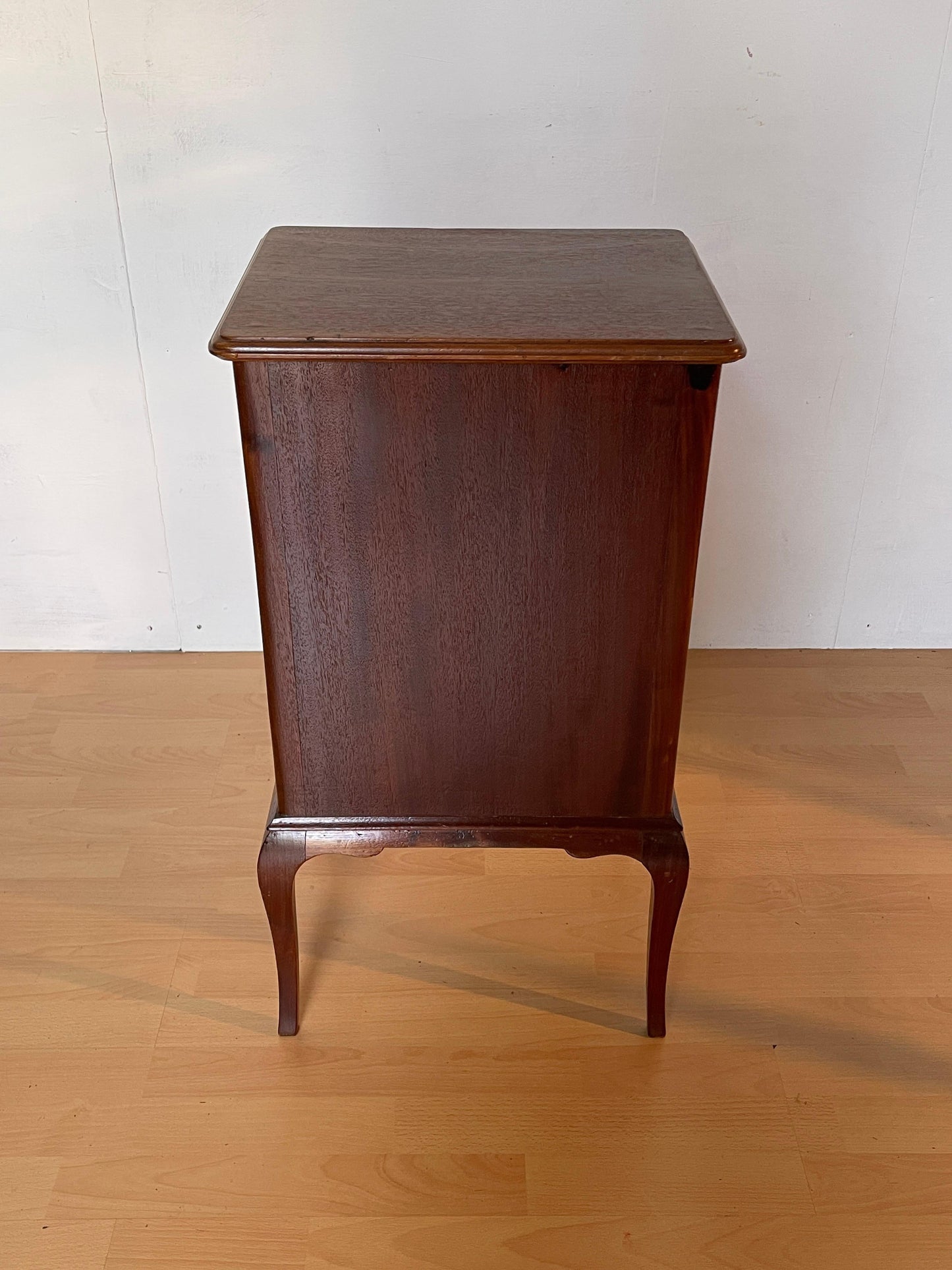 Cassettiera in Legno Massello con 6 Cassetti e Maniglie Dorate, Italia anni '50