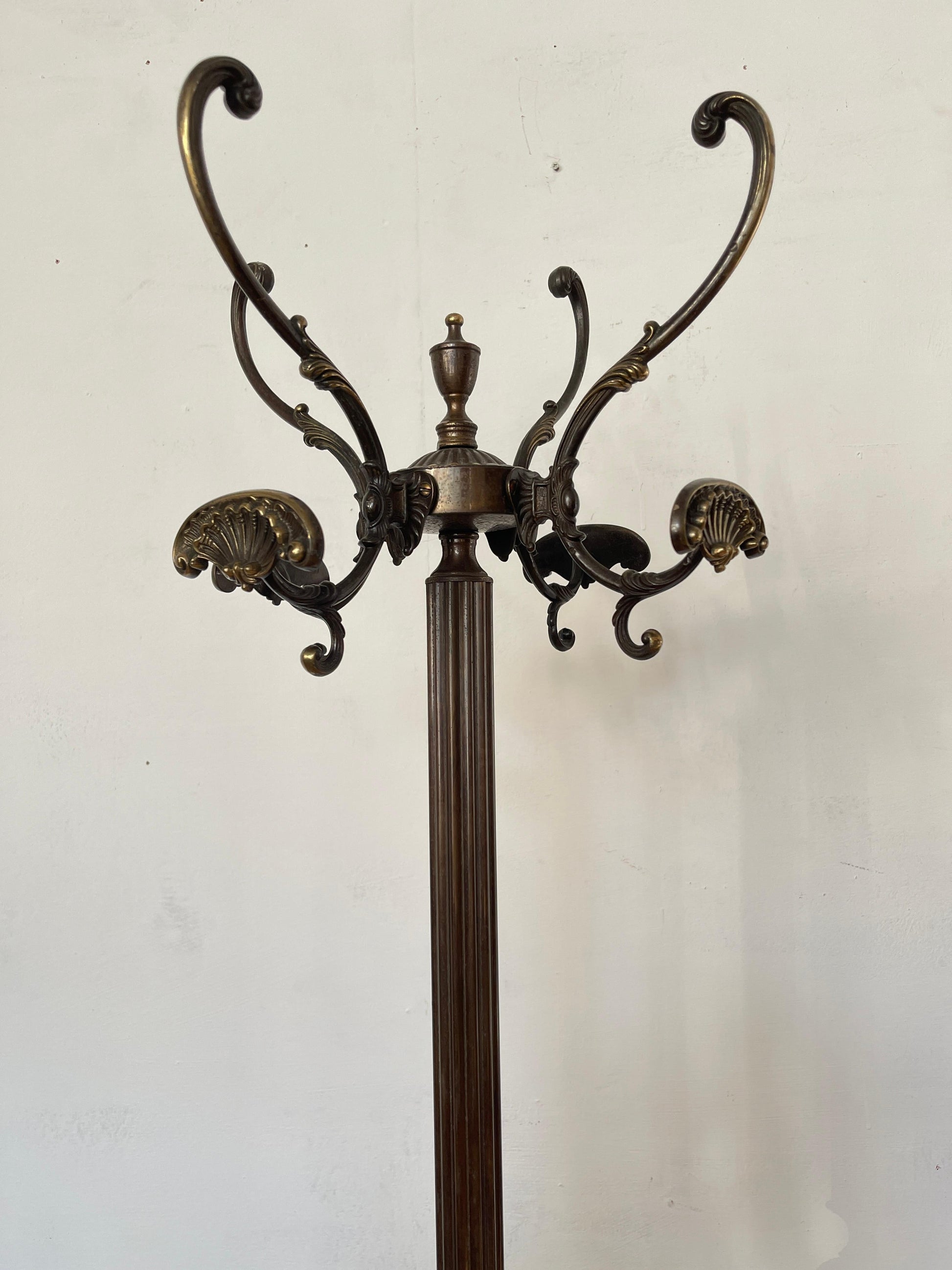 Appendiabiti italiano in Bronzo Forgiato con Dettagli Eleganti, anni '70