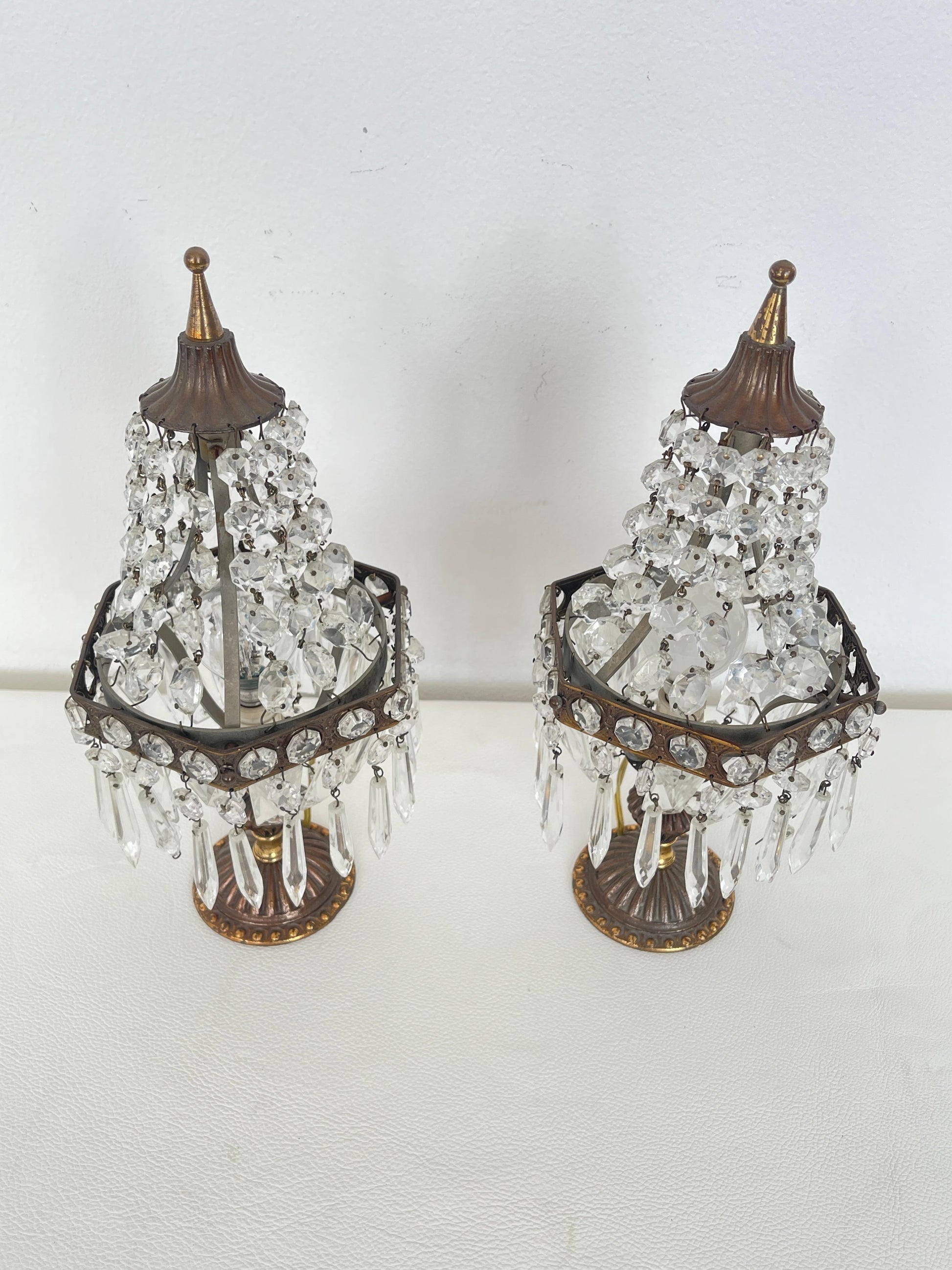 Coppia di Lampade in Stile Classico con Cristalli - Eleganza e Raffinatezza