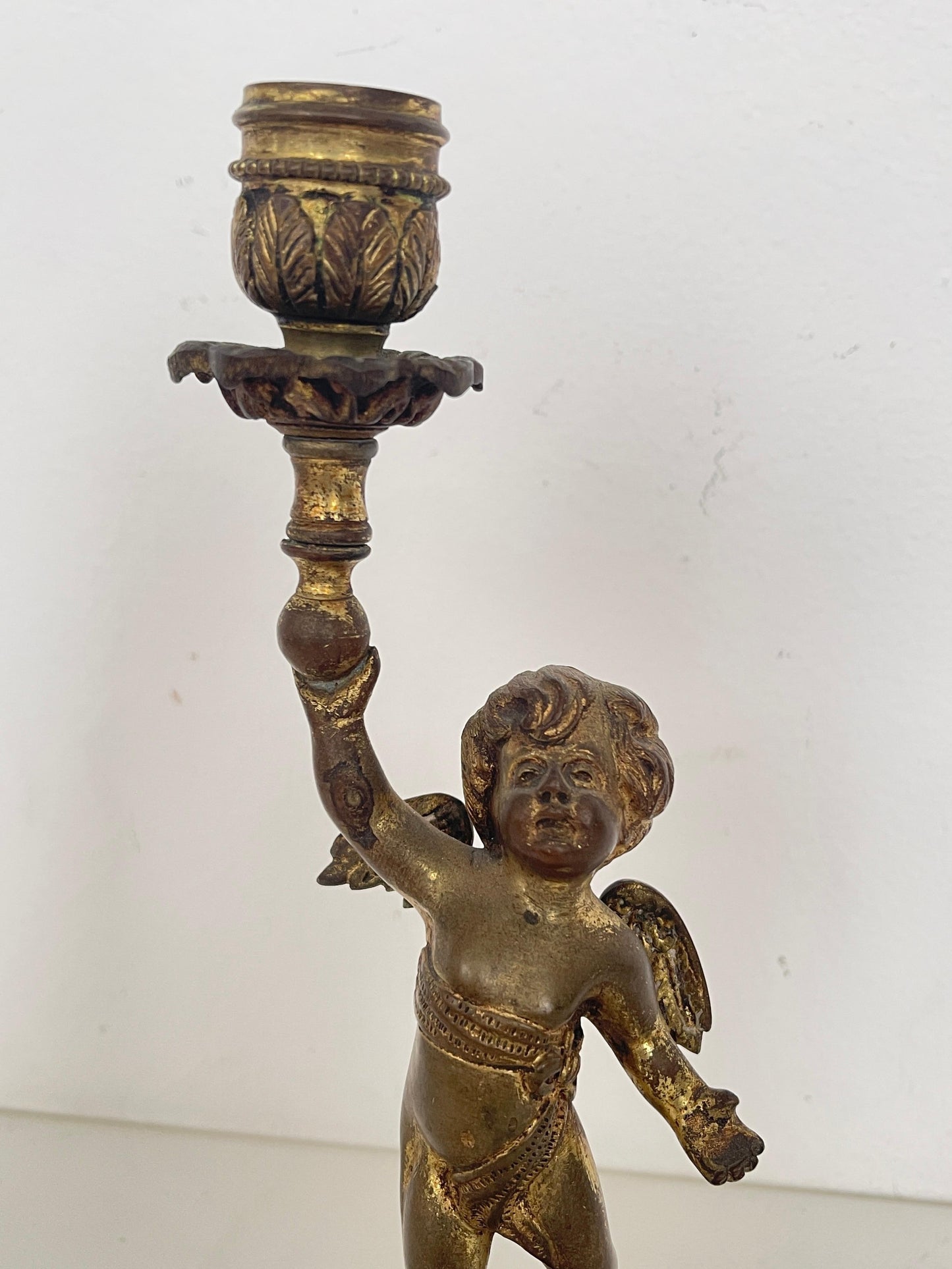 Candeliere vintave in Bronzo Dorato con Putto - Stile Barocco