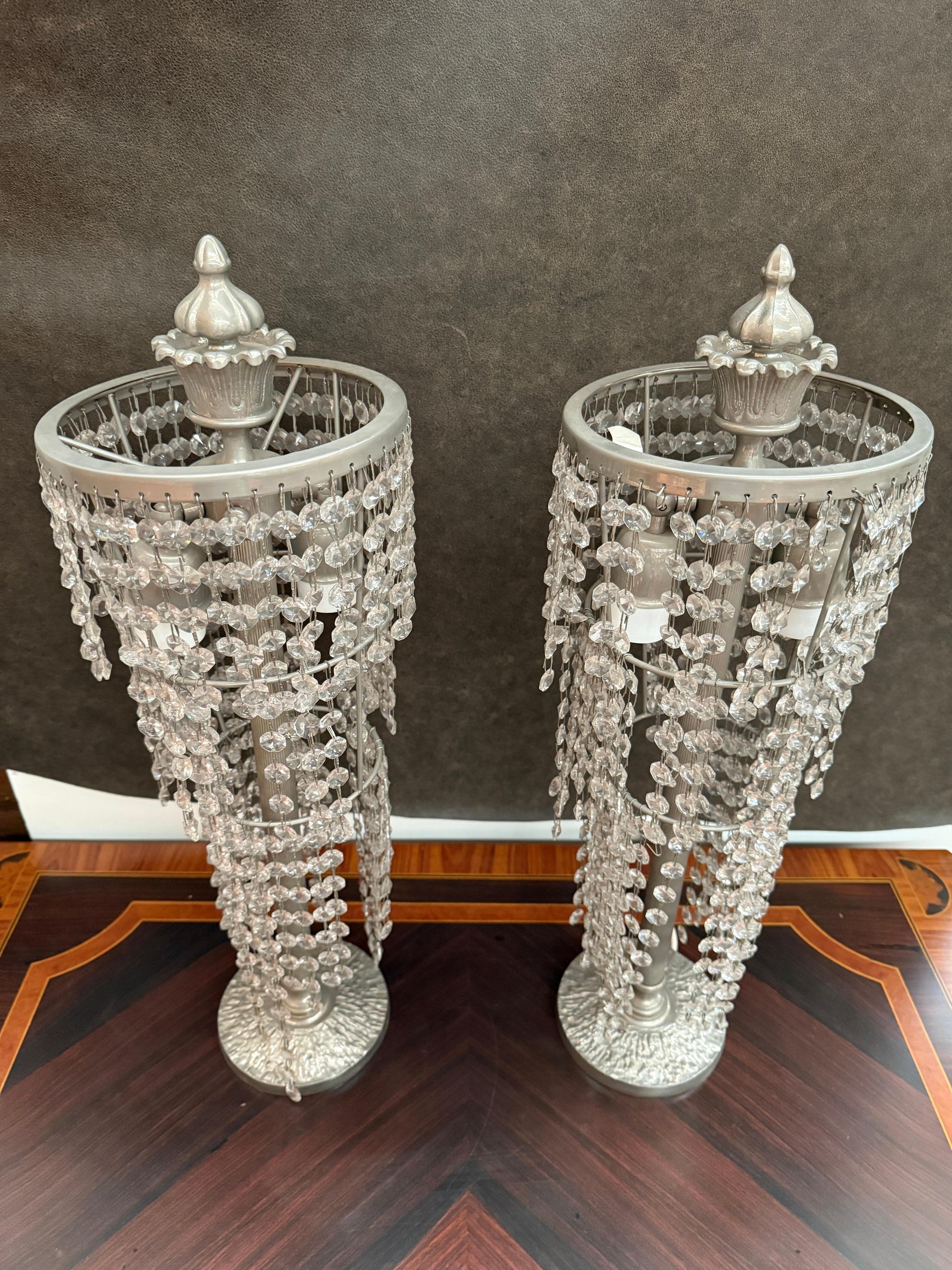 Coppia di lampade da tavolo eleganti rugiano in stile classico italiano anni '80