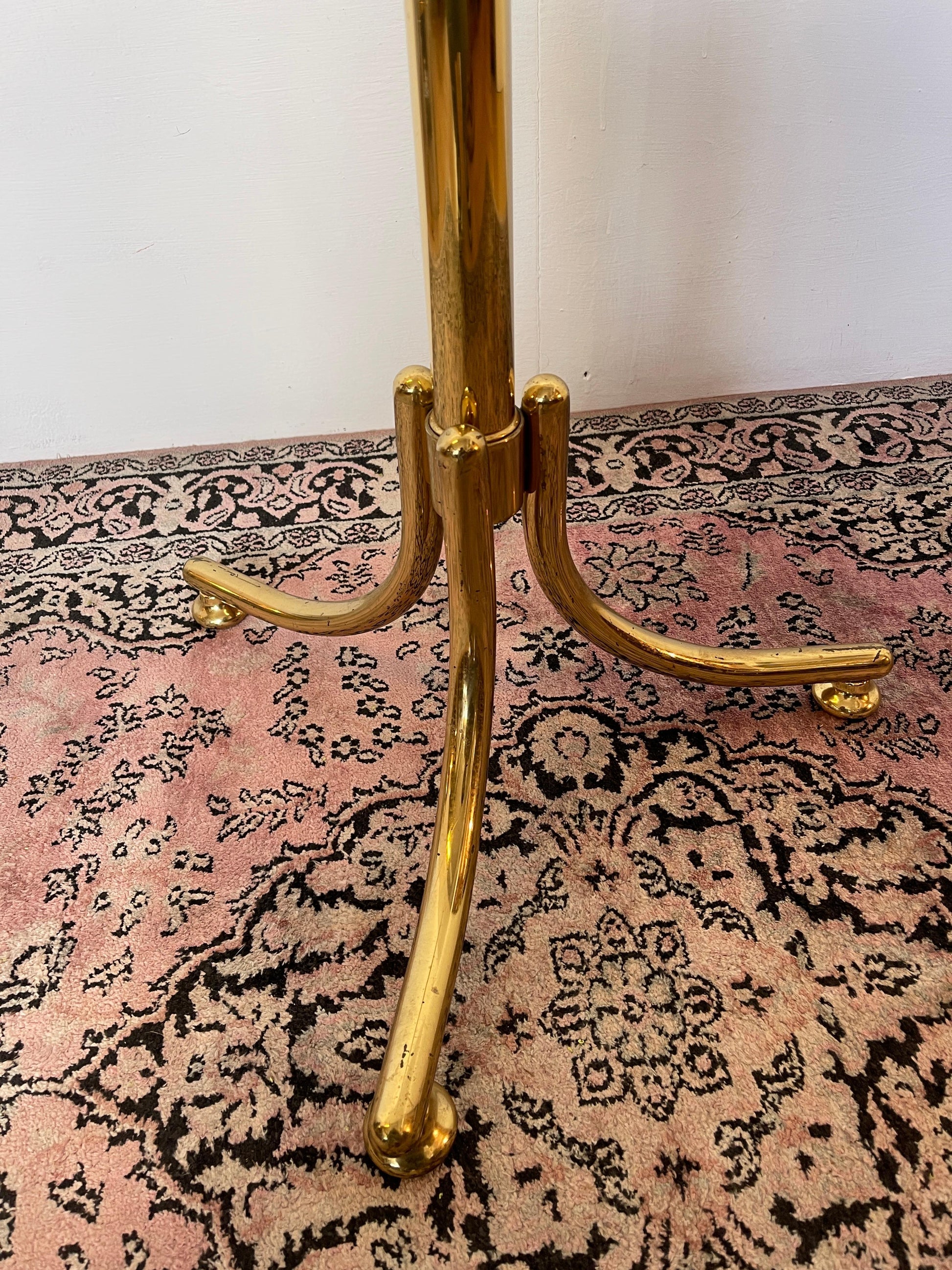 Elegante Appendiabiti da terra in ottone lucido, stile classico e raffinato 1980