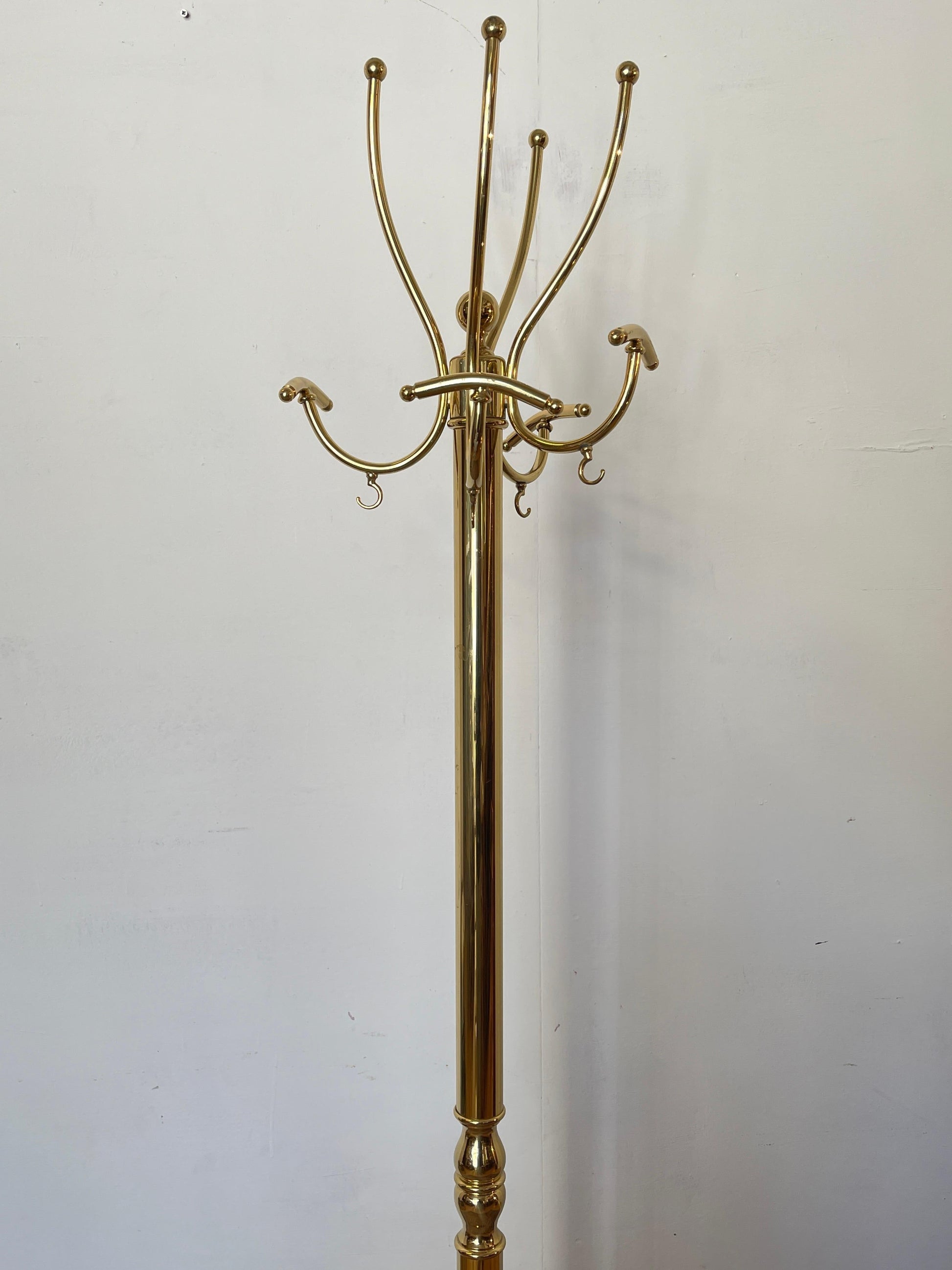 Elegante Appendiabiti da terra in ottone lucido, stile classico e raffinato 1980
