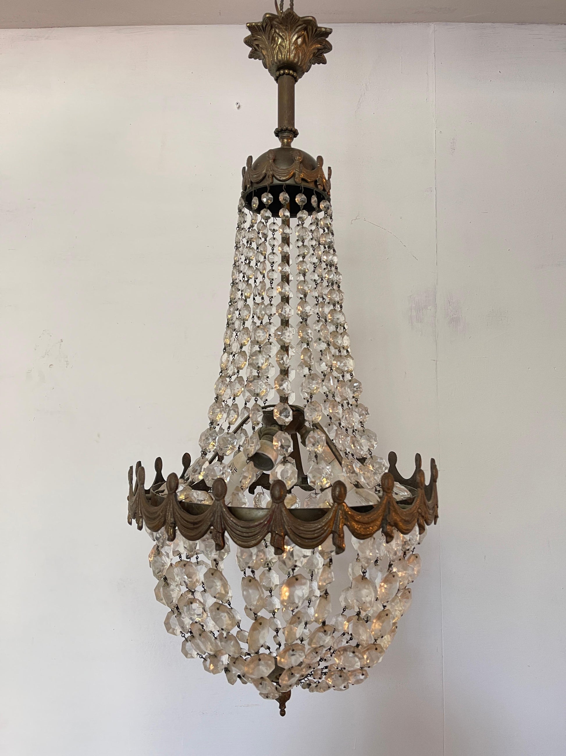 Lampadario in bronzo e cristallo stile imperio anni '50
