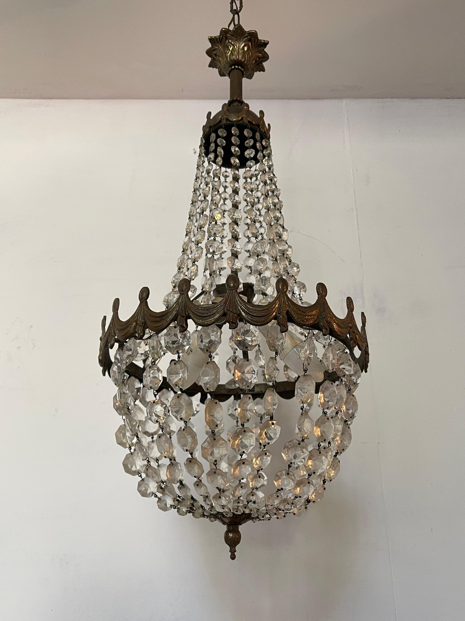 Lampadario in bronzo e cristallo stile imperio anni '50