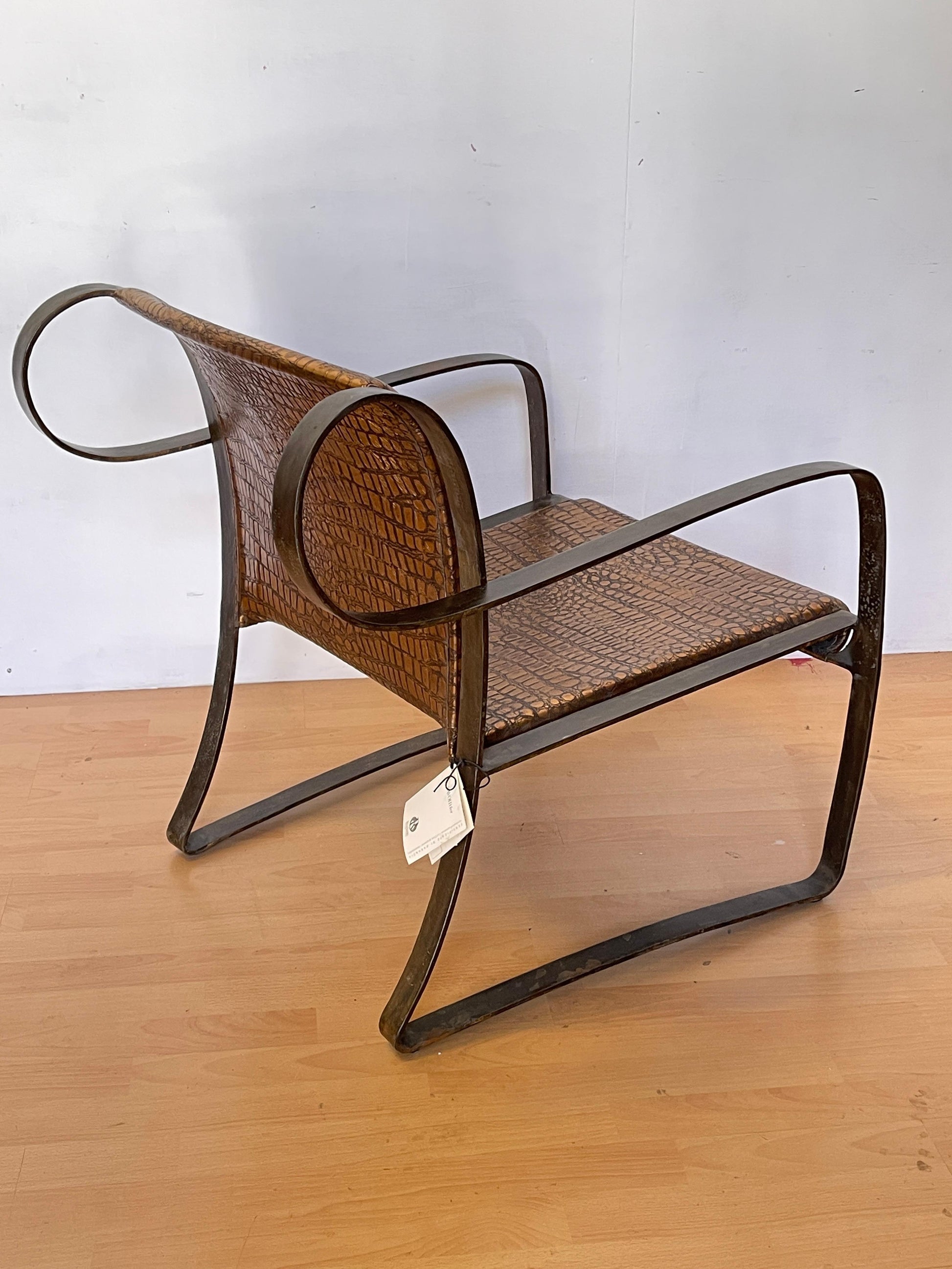 Sedia "Serpente" in Ferro Battuto e Pelle Effetto Coccodrillo