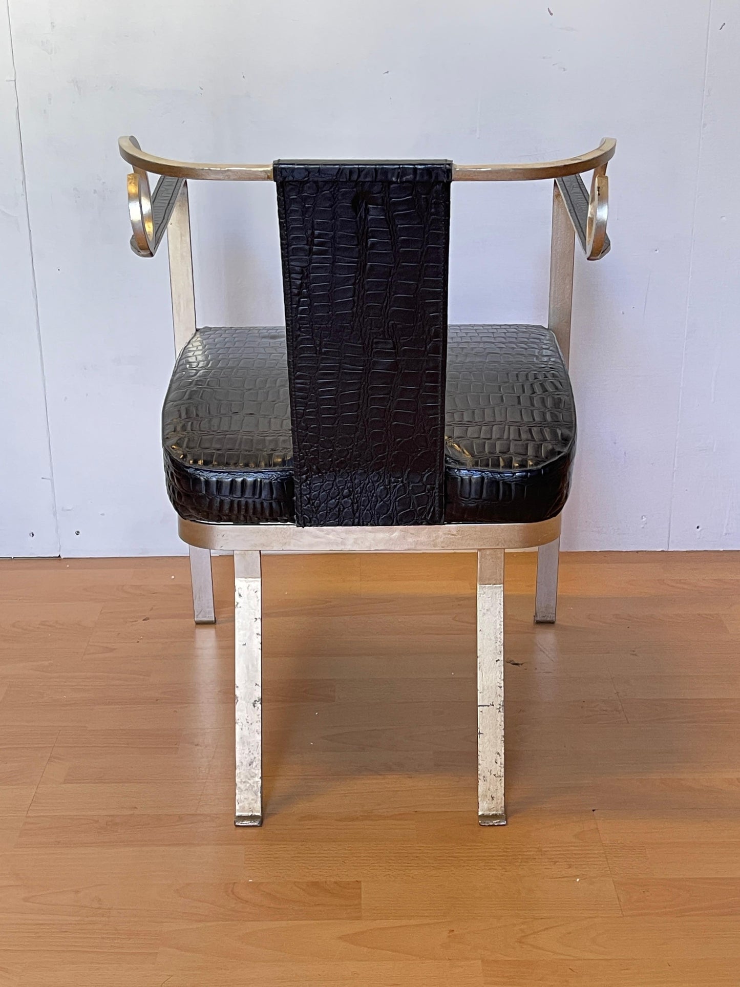 Sedia Vintage in Acciaio e Pelle Nera Effetto Coccodrillo