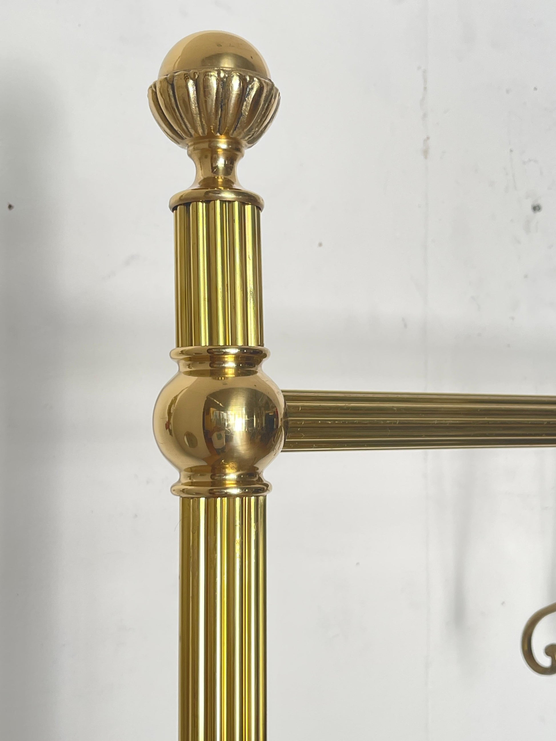 Appendiabiti da Terra in Ottone Lucido -Stile Vintage di Lusso, Italia, anni '60