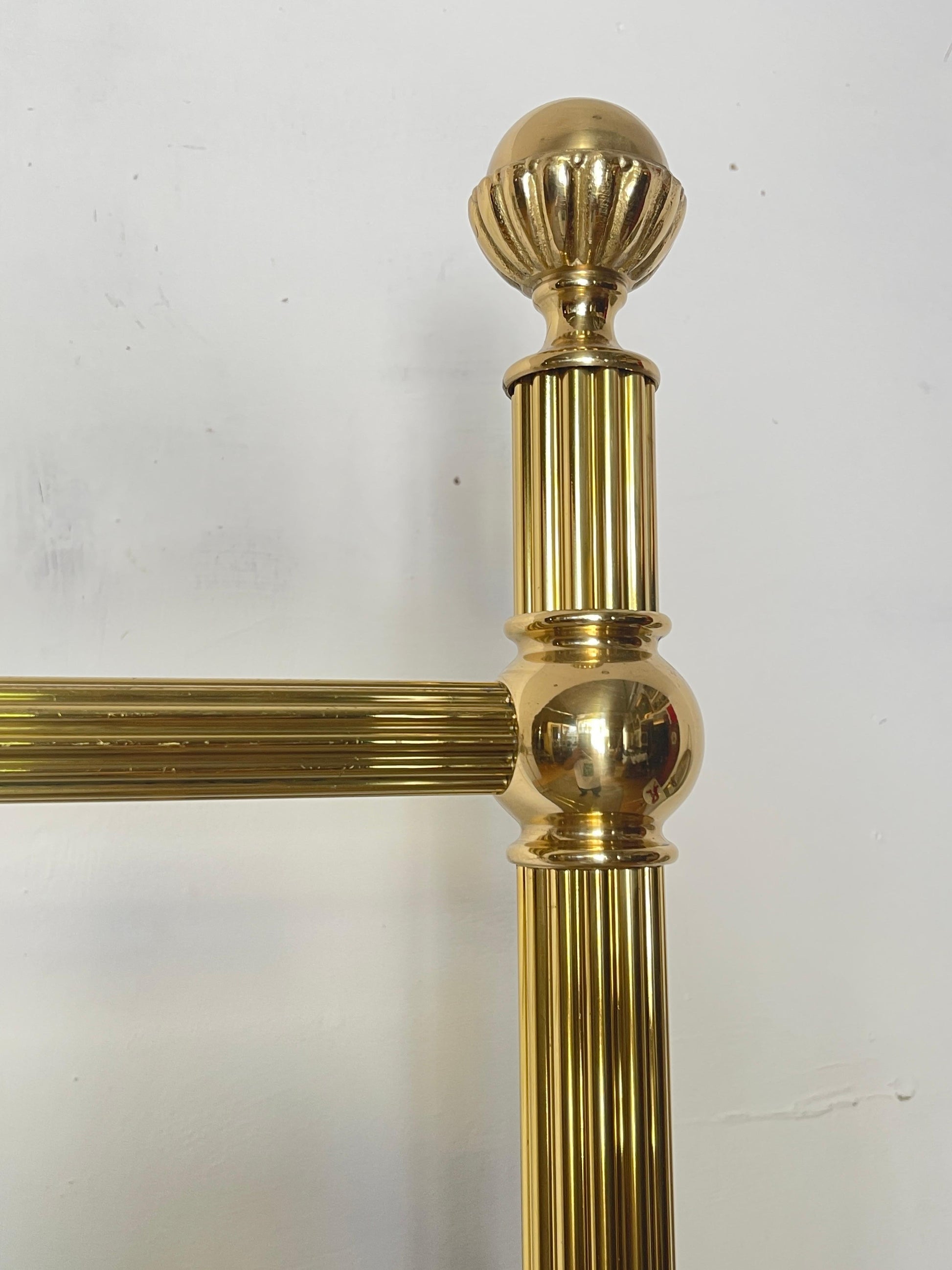 Appendiabiti da Terra in Ottone Lucido -Stile Vintage di Lusso, Italia, anni '60