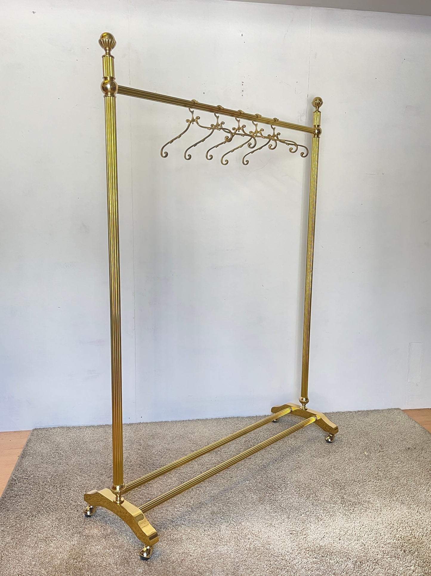 Appendiabiti da Terra in Ottone Lucido -Stile Vintage di Lusso, Italia, anni '60