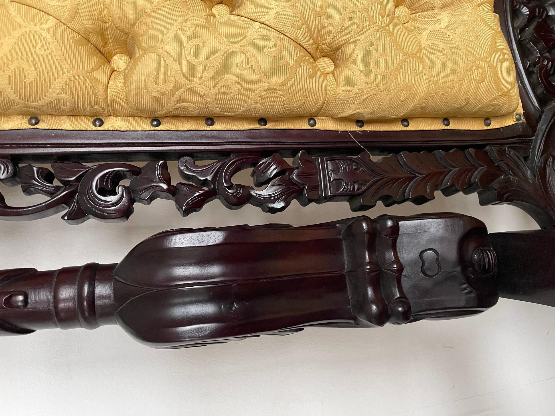 Grande trono lion king italiano stile dark poltrone reale del secolo XX