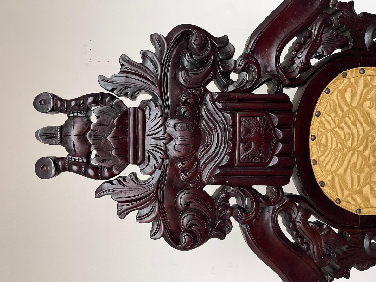 Grande trono lion king italiano stile dark poltrone reale del secolo XX